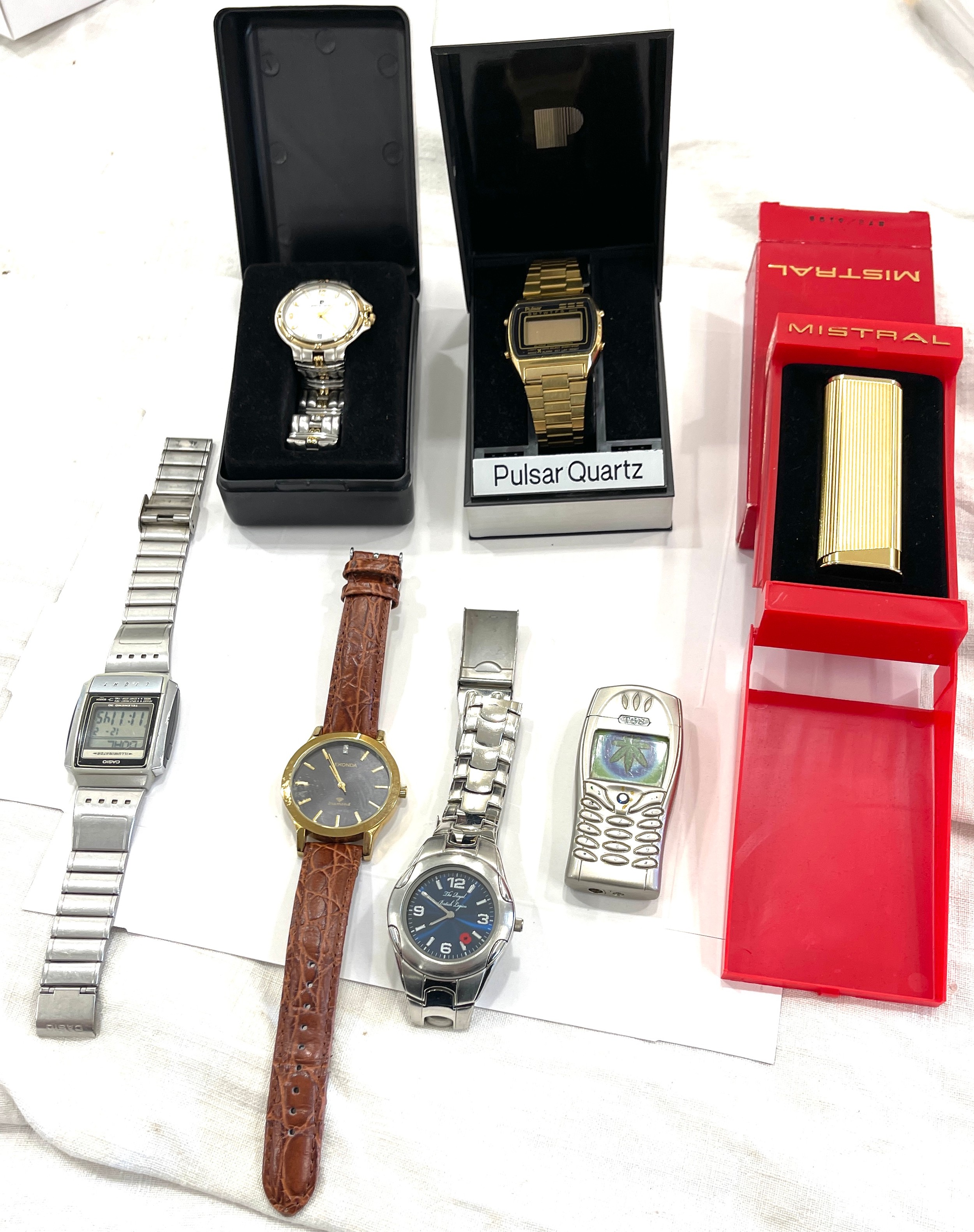 Selection of assorted watches includes sekonda, Pulsar etc