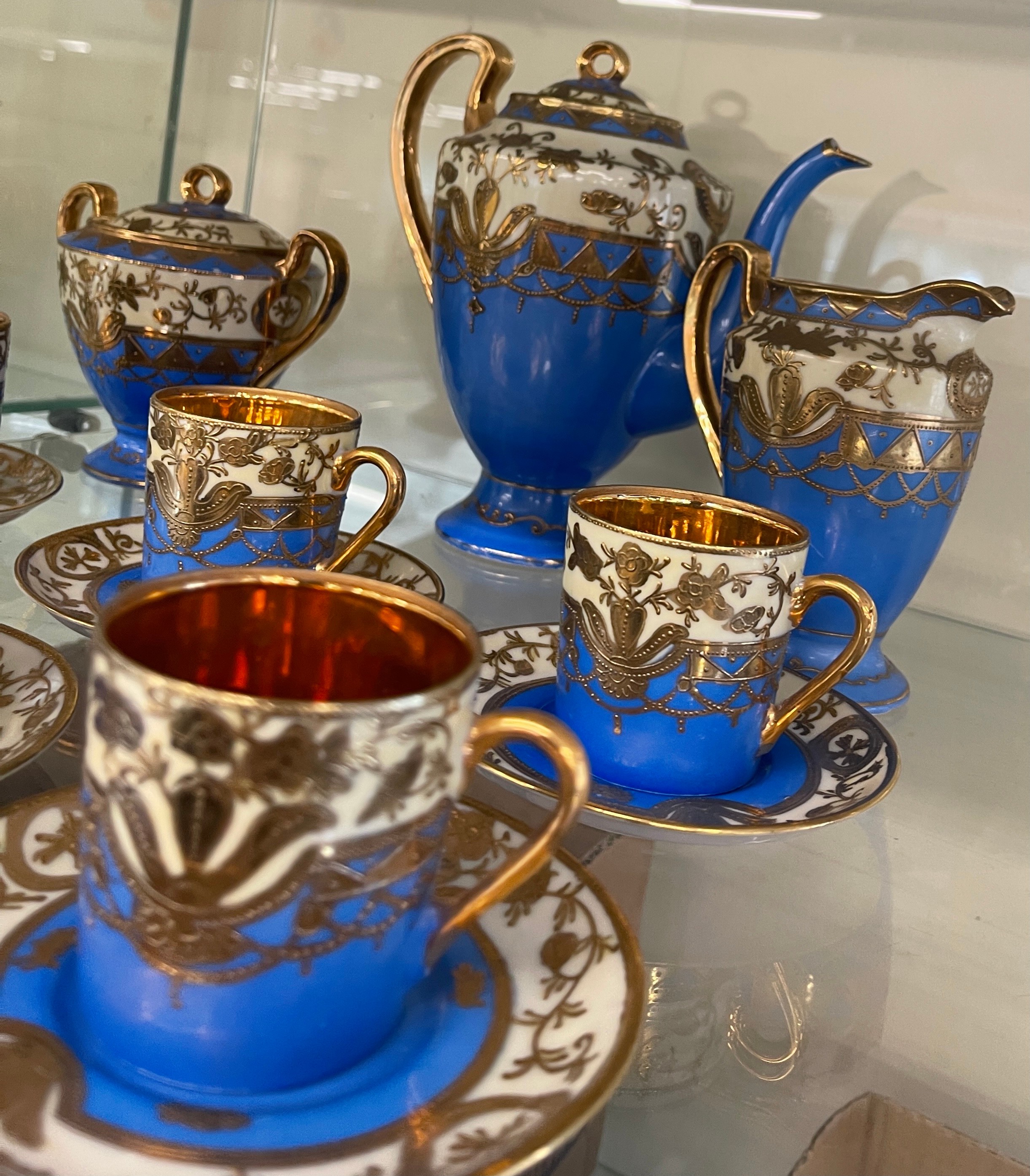 Japanese hand painted tea set includes cups saucers tea pot etc - Image 3 of 3