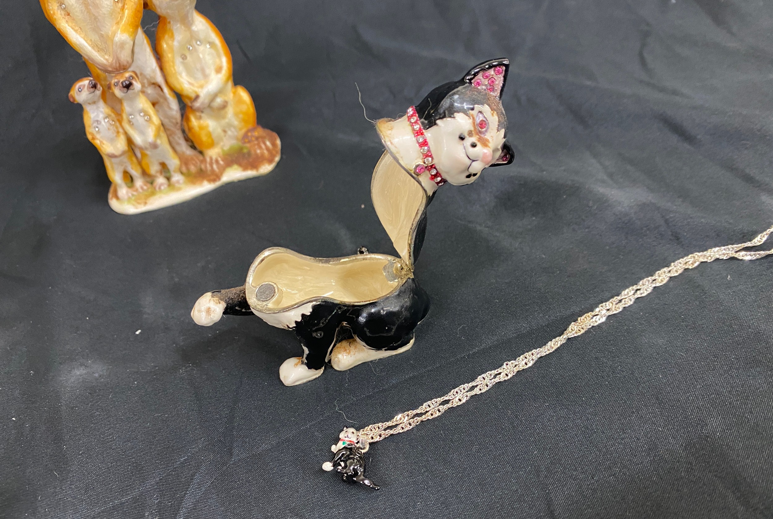 4 Vintage Alora animal trinkets, over all good condition - Image 7 of 10