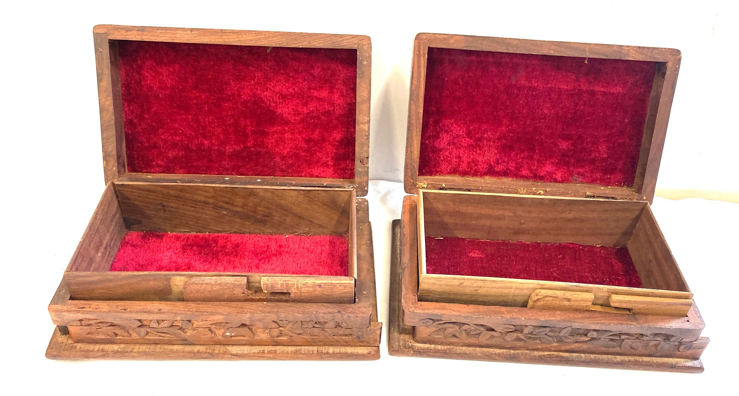 Pair of vintage wooden carved cigarette boxes, each measures approx 3 inches tall 8 inches wide - Image 3 of 5