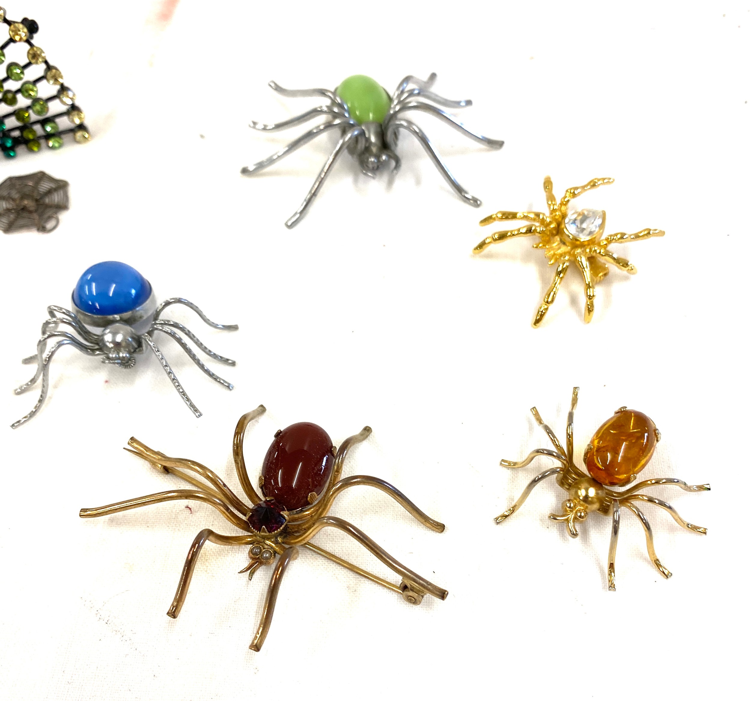 Selection of costume jewellery to include spider brooches etc - Image 2 of 6