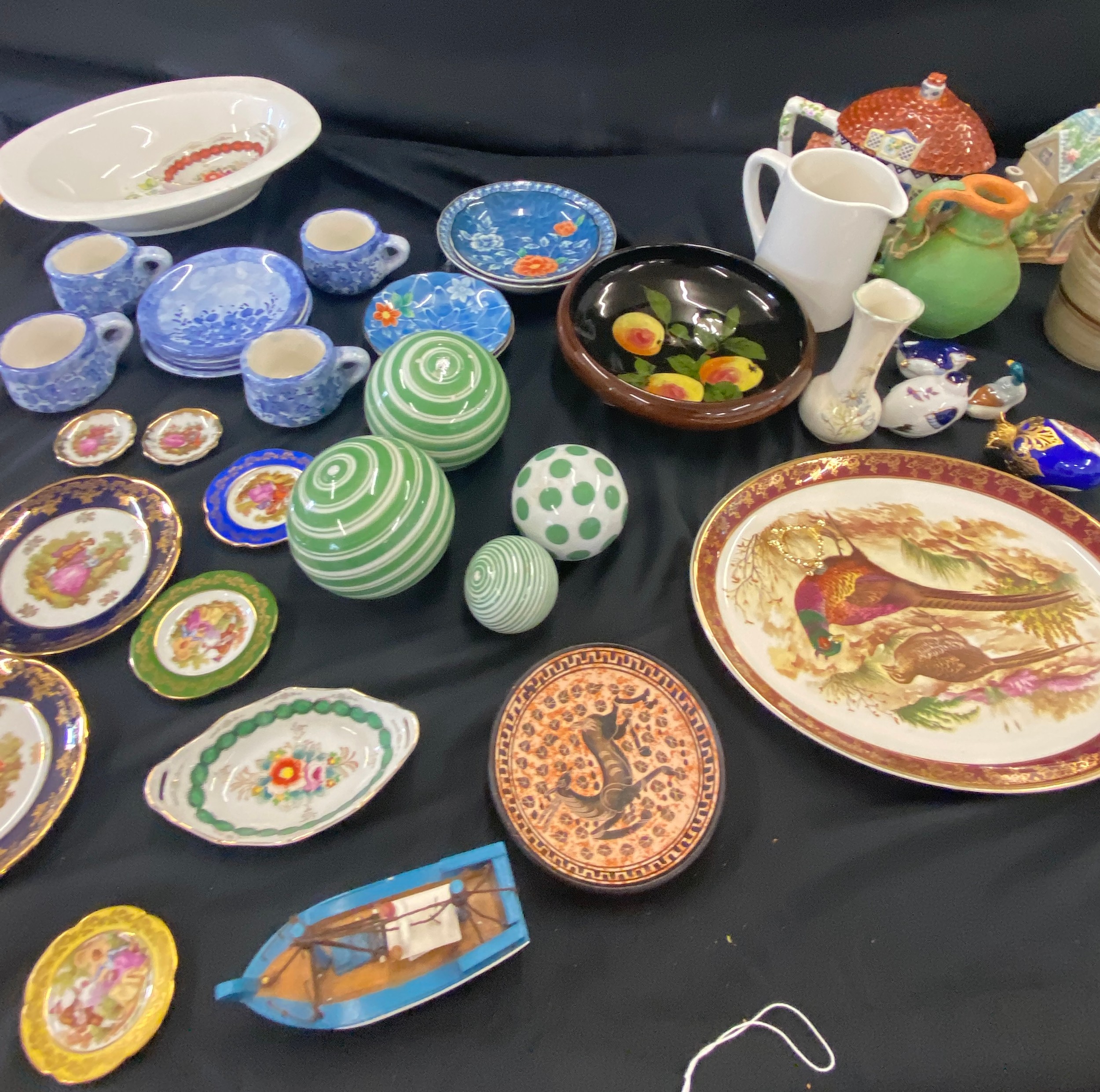 Large selection of assorted pottery to include collectors plates, vases, teapots etc - Image 3 of 5