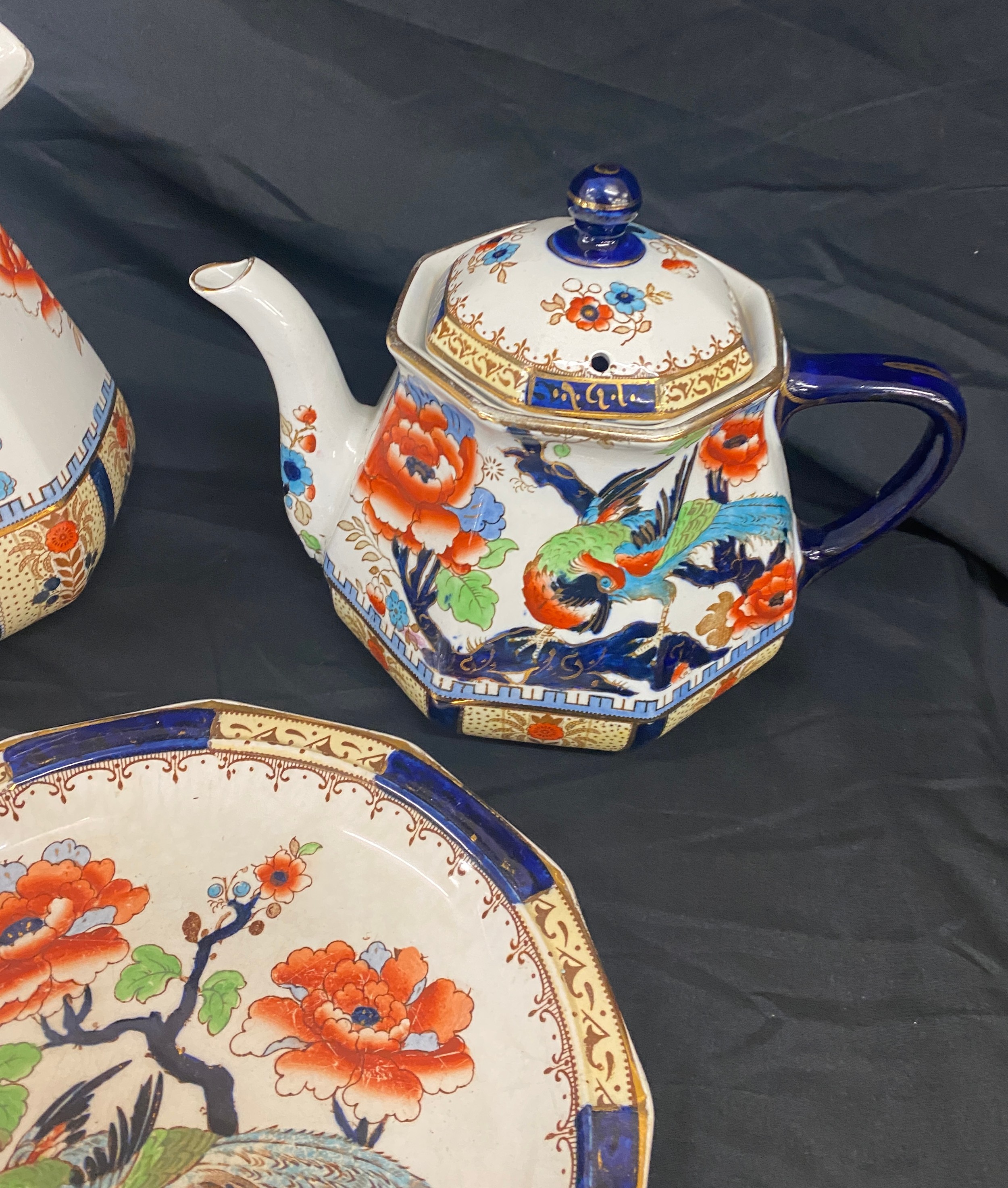 Large selection of Losel ware Shanghai pattern to include teapots, bowls, caddys etc - Image 3 of 6