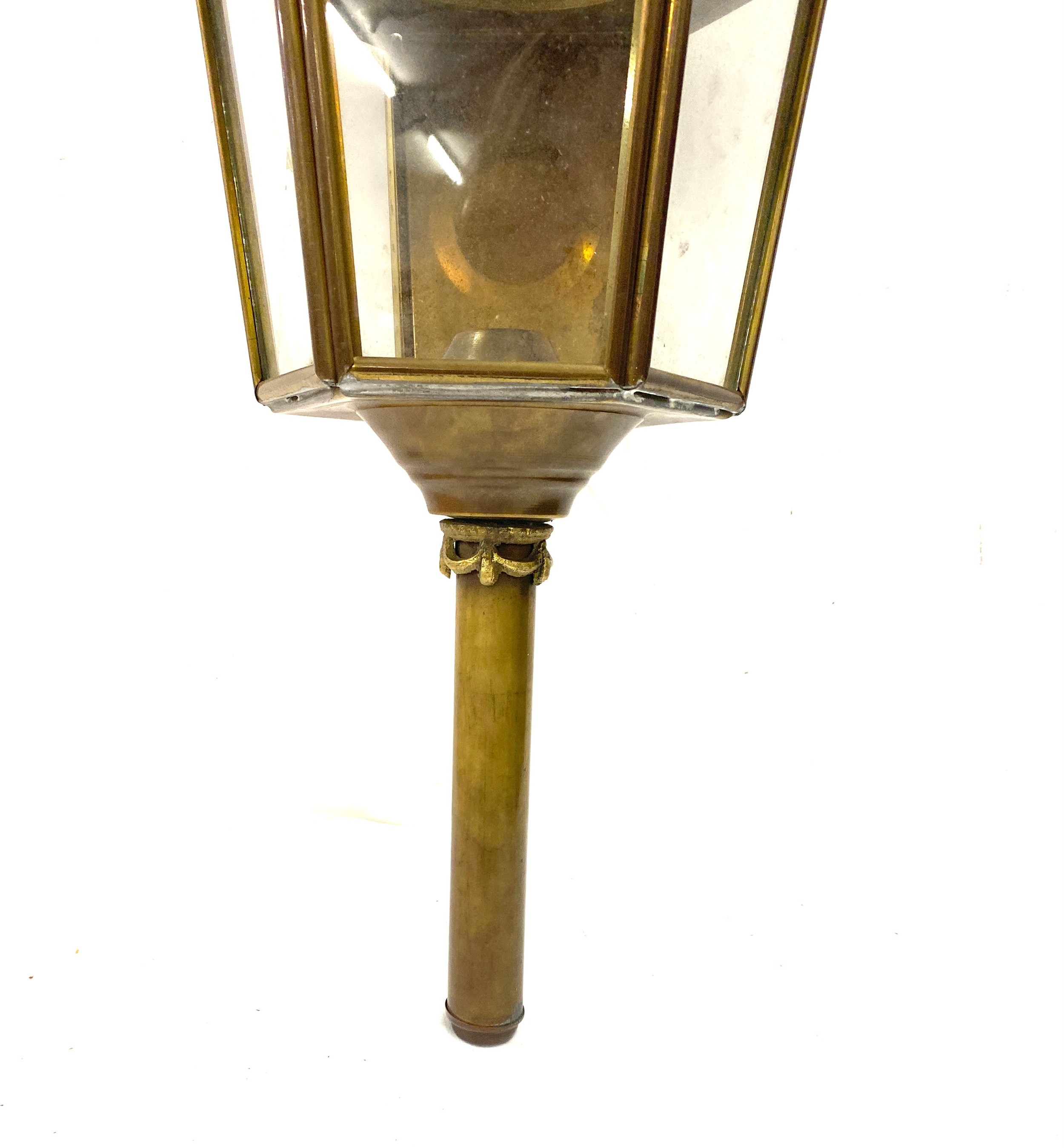Vintage brass outdoor carriage light, height 26 inches - Image 5 of 6