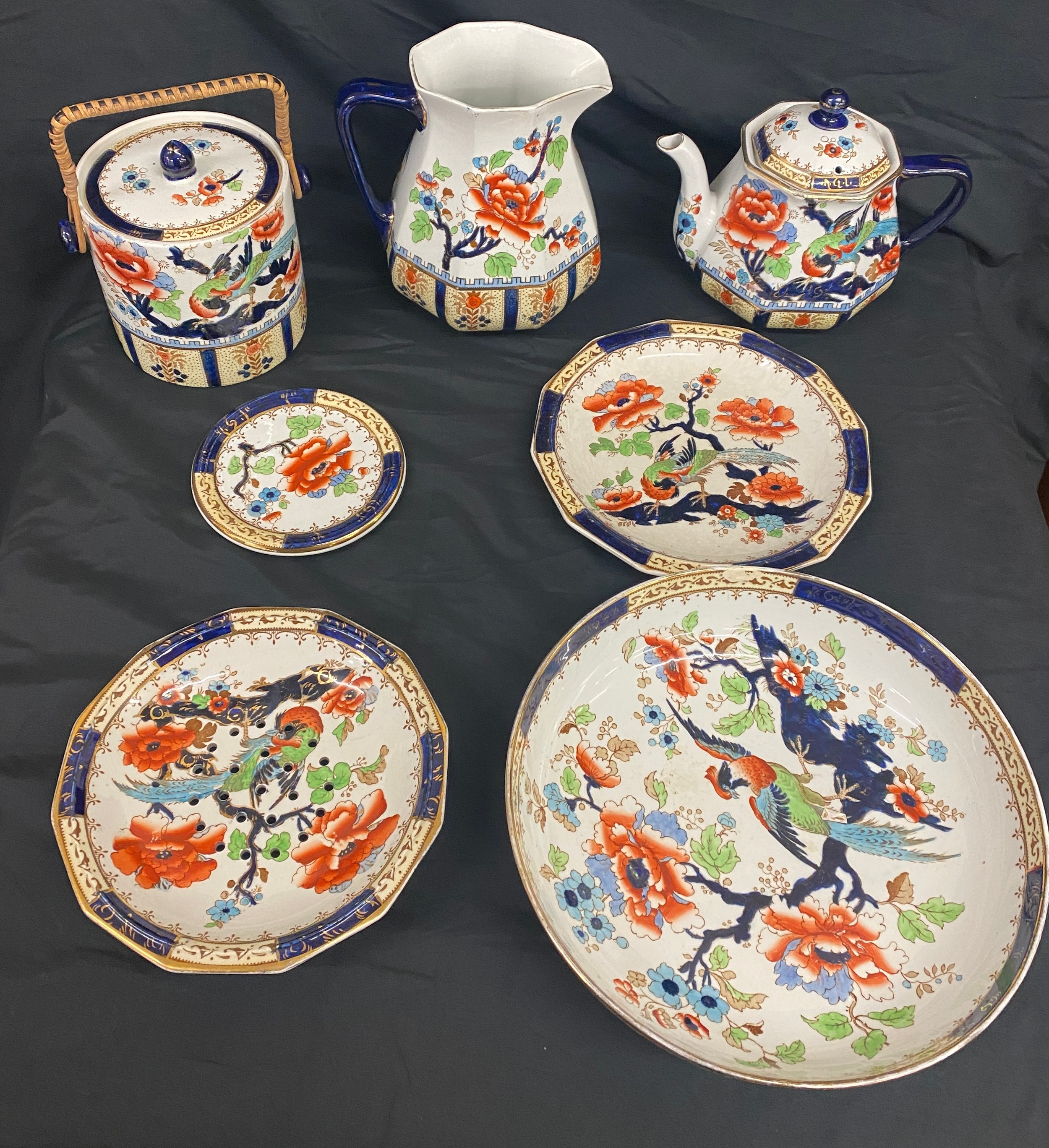 Large selection of Losel ware Shanghai pattern to include teapots, bowls, caddys etc