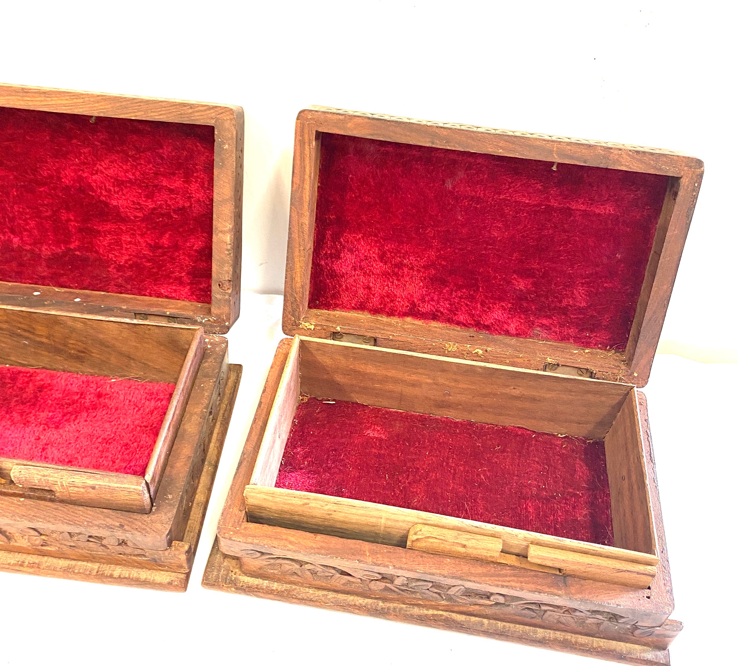 Pair of vintage wooden carved cigarette boxes, each measures approx 3 inches tall 8 inches wide - Image 5 of 5