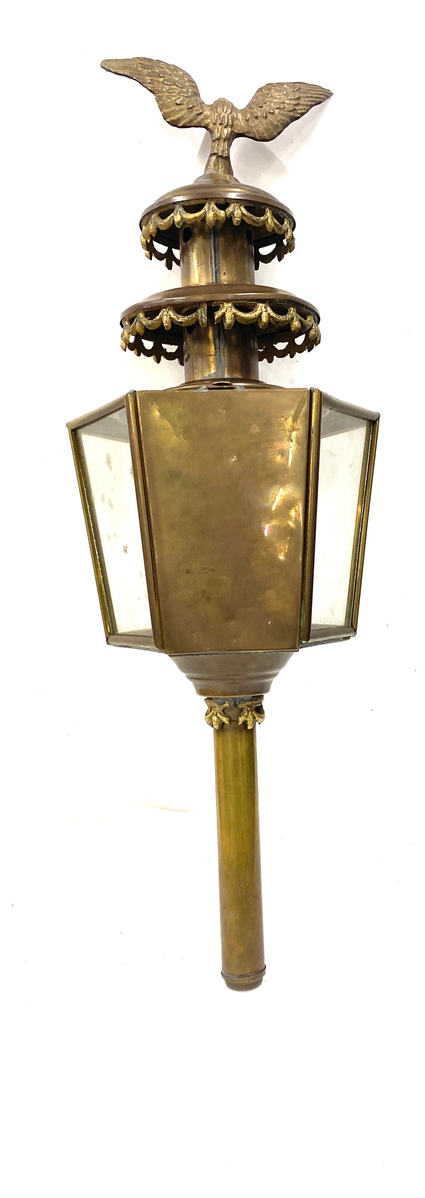 Vintage brass outdoor carriage light, height 26 inches - Image 6 of 6