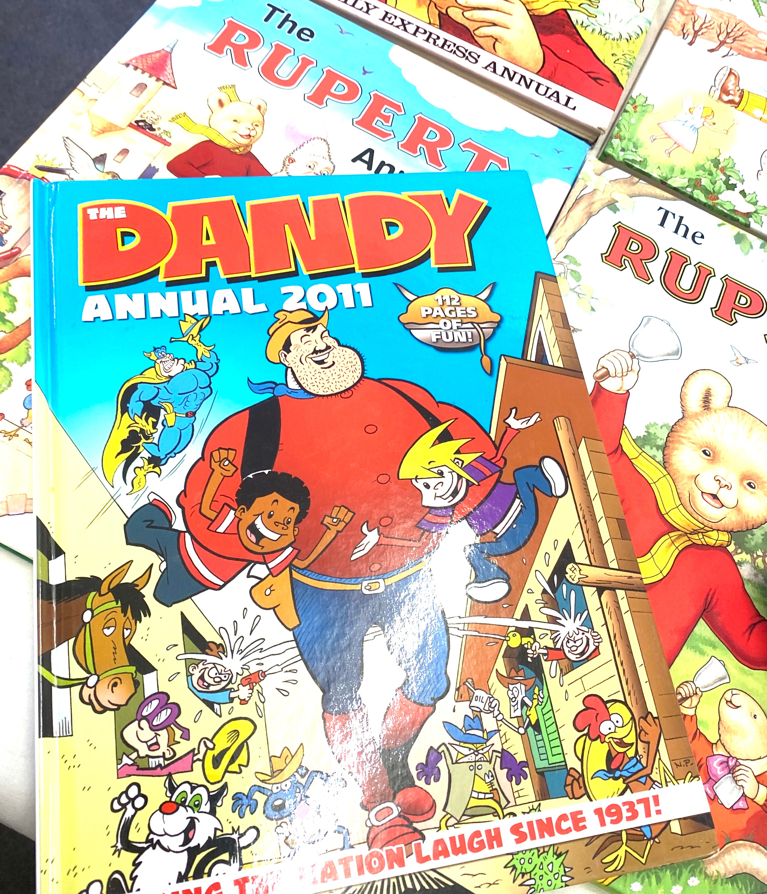 Selection of vintage annuals to include Rupert bear, The Dandy - Image 6 of 11