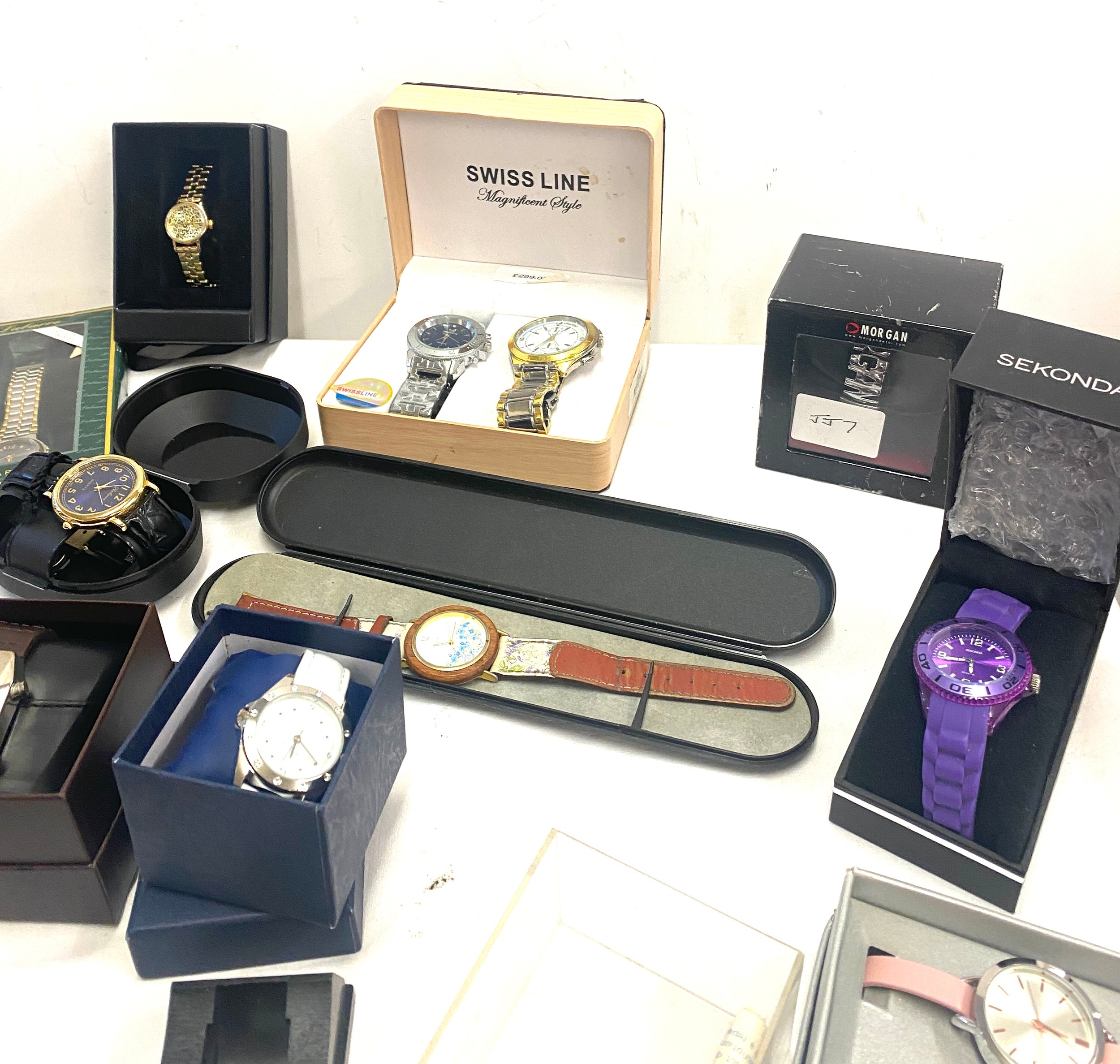 Large selection of assorted watches and boxed watches - Bild 7 aus 10