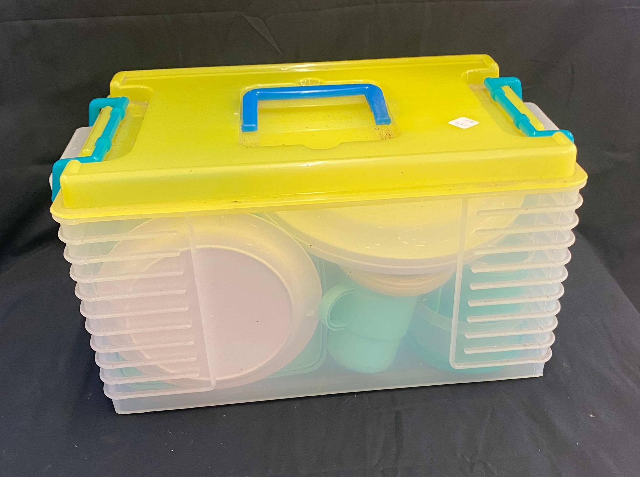 Boxed plastic picnic set