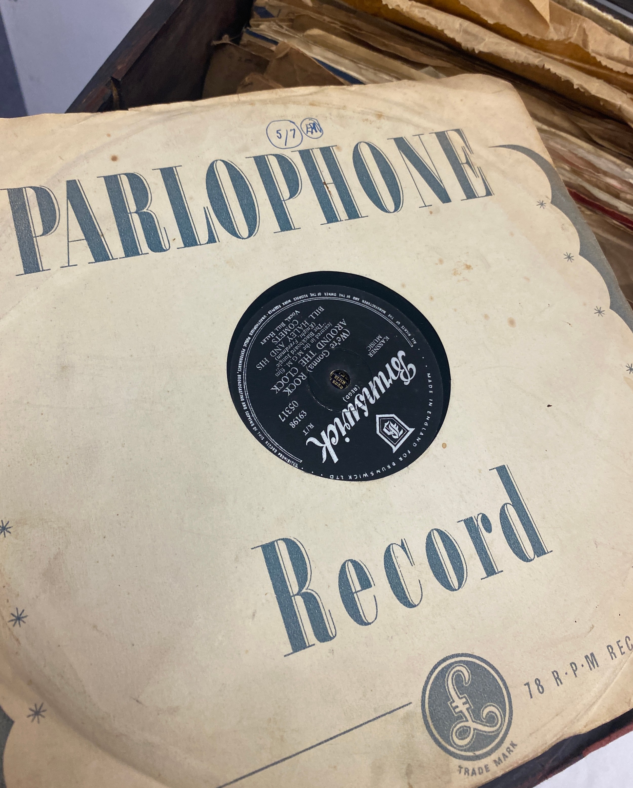 Wooden case of original 78s including haley and the comets, Johnny Ray, Paul Anka, Frankie Lane etc - Bild 5 aus 6