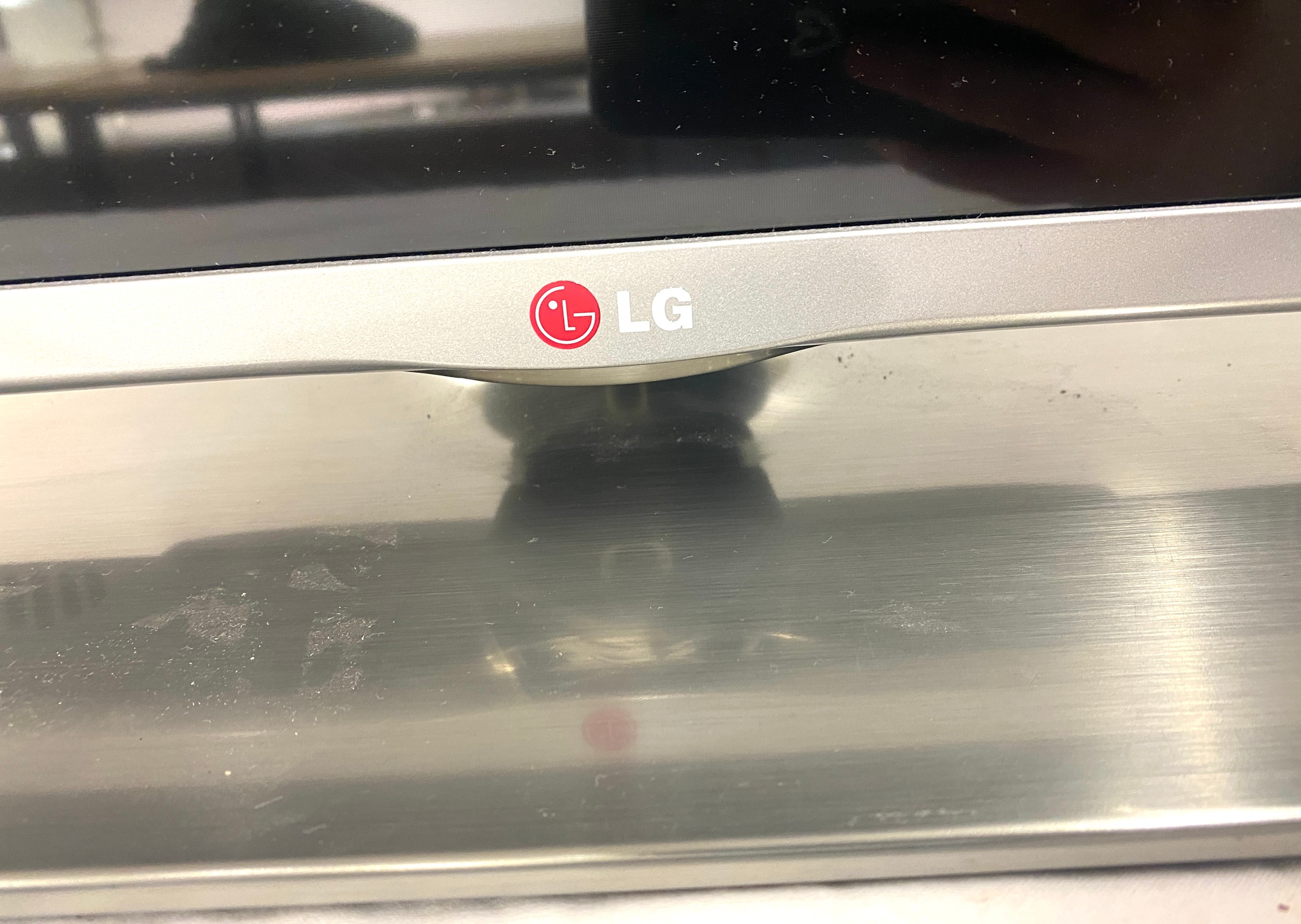 LG 32 inch TV 32lb580v, with remote, untested - Bild 7 aus 9