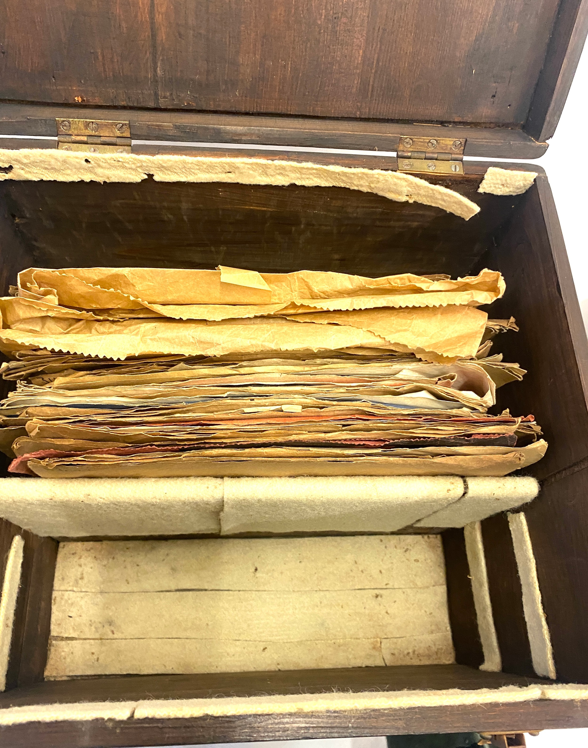 Wooden case of original 78s including haley and the comets, Johnny Ray, Paul Anka, Frankie Lane etc - Bild 2 aus 6