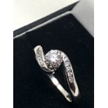 18ct white gold diamond ring est 0.50ct diamonds central diamond 4mm with diamond shoulders weight