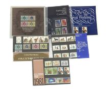 A large collection of QEII presentation packs,