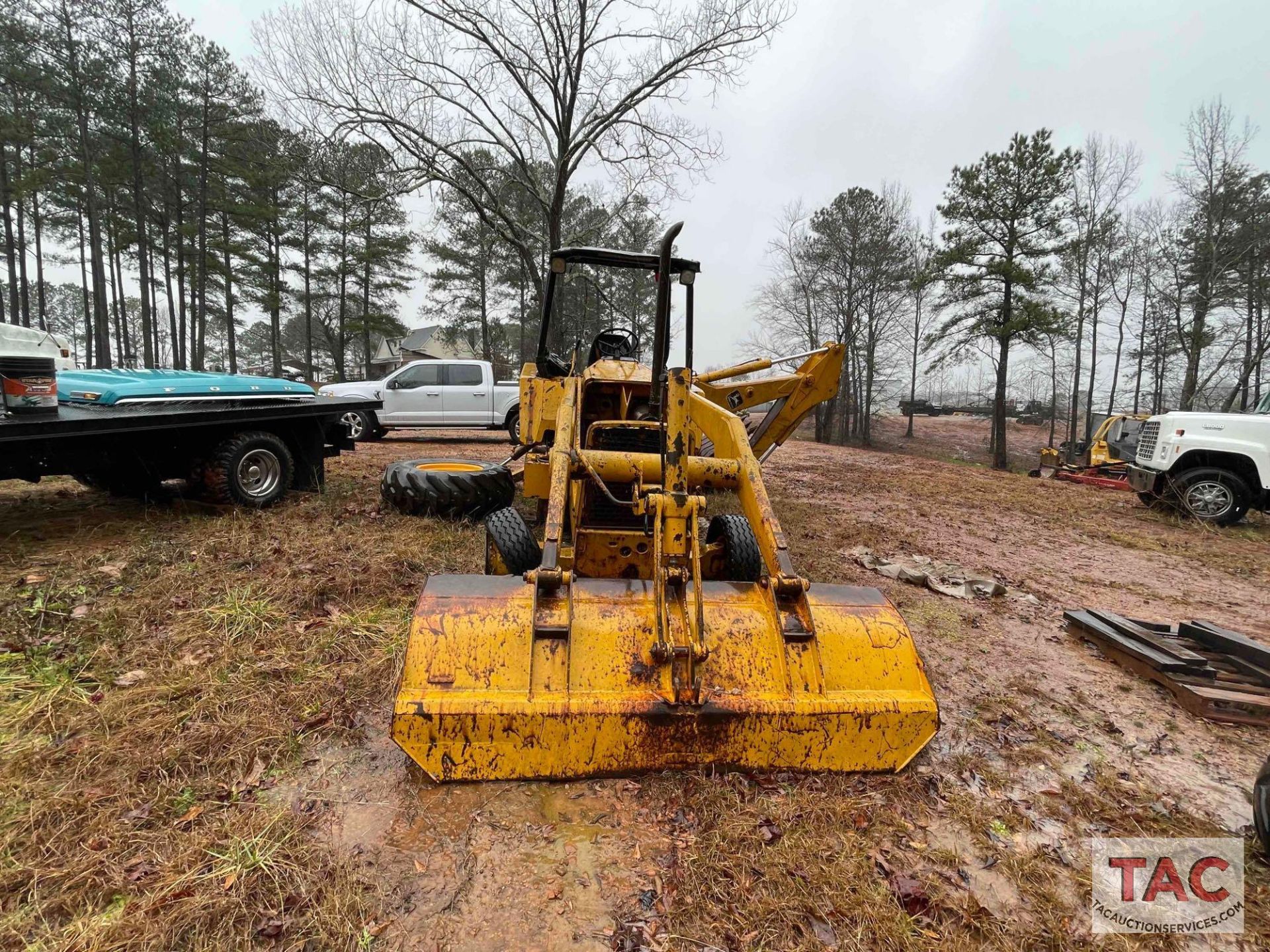 John Deere 310C Backhoe - Image 2 of 33