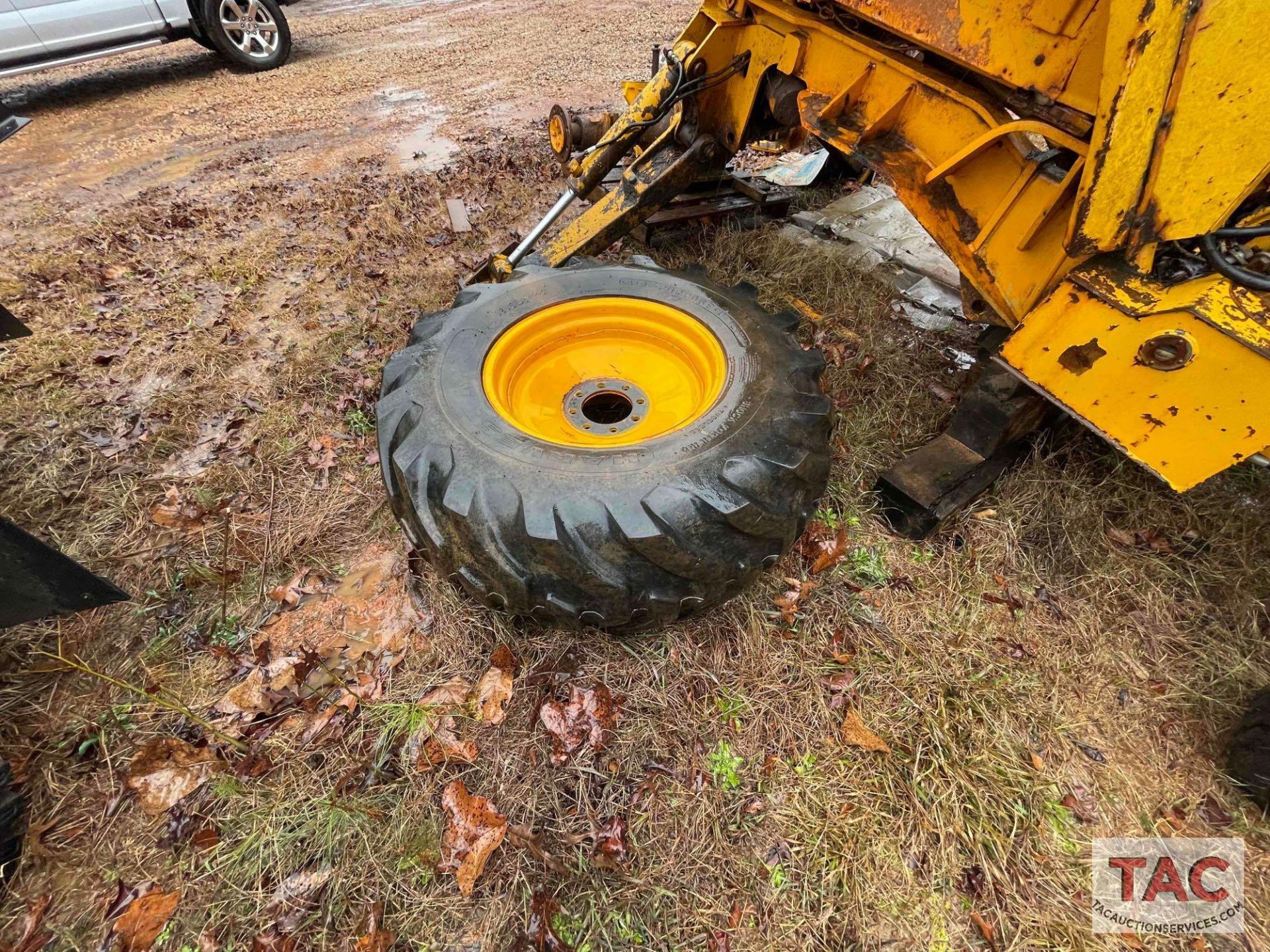 John Deere 310C Backhoe - Image 29 of 33