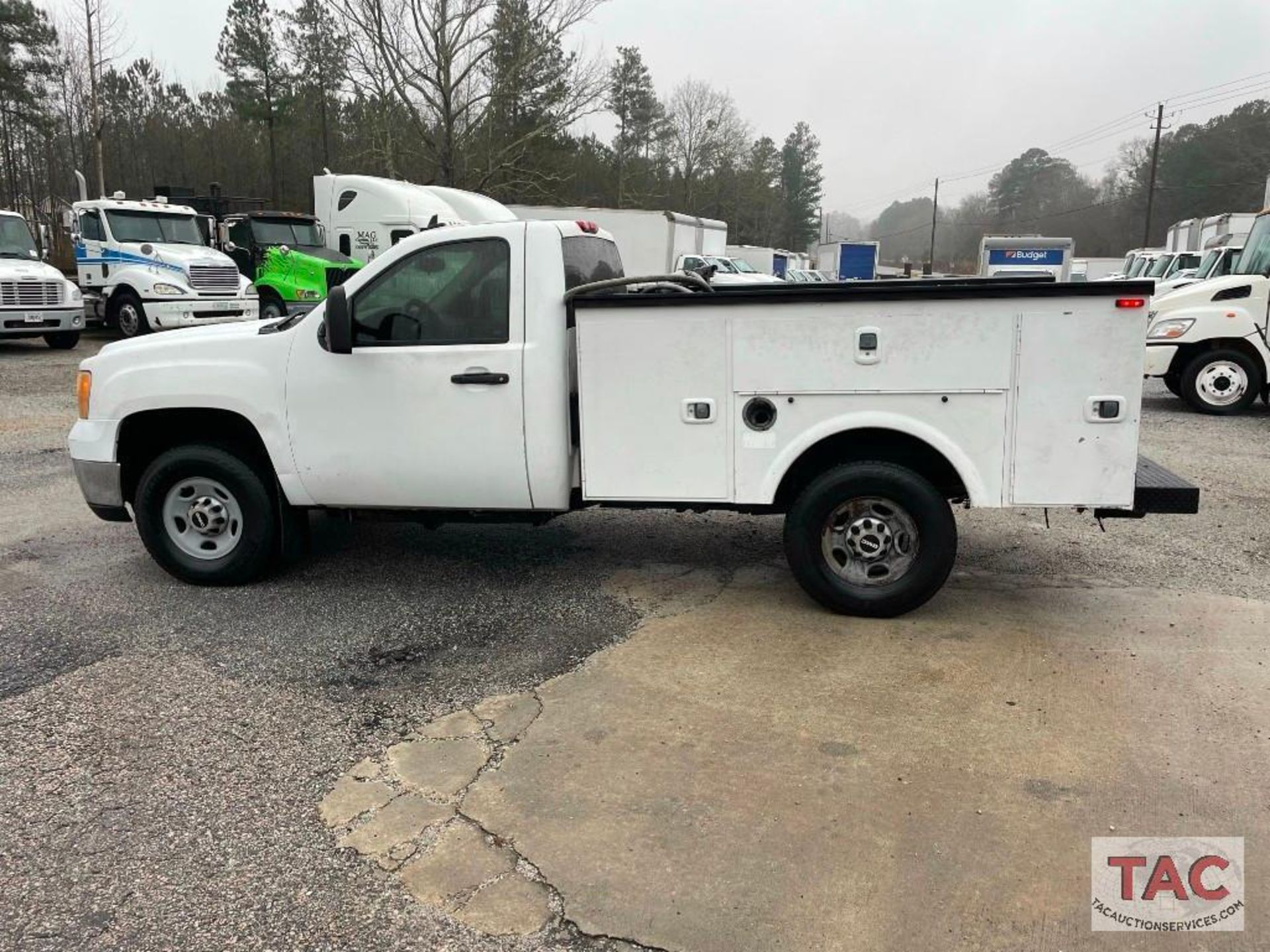 2008 GMC Sierra 2500 Service Truck - Image 8 of 34