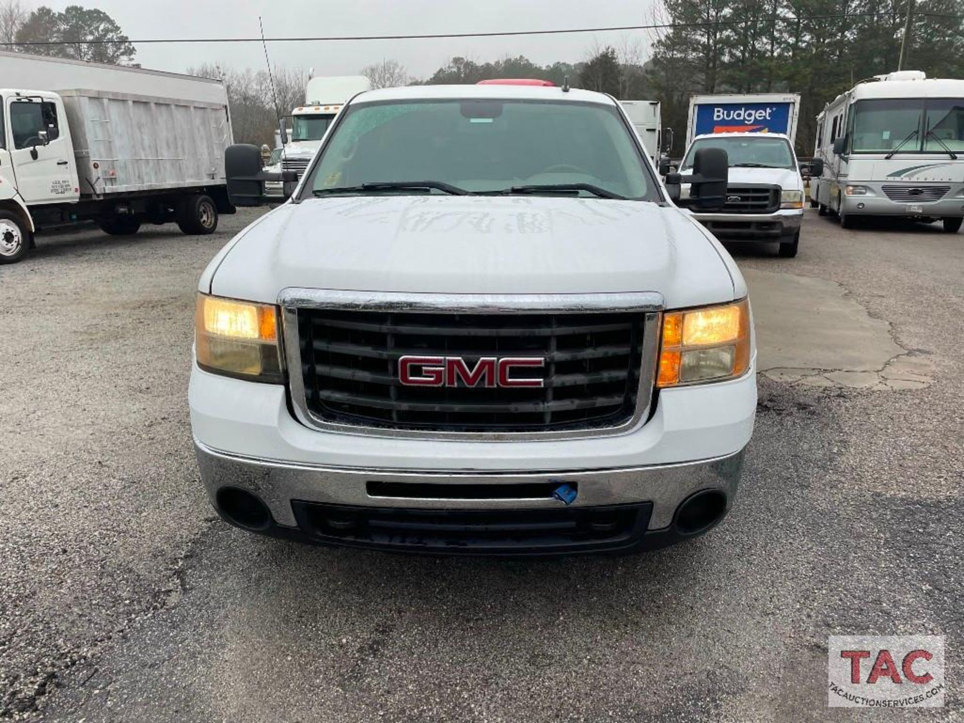 2008 GMC Sierra 2500 Service Truck - Image 2 of 34