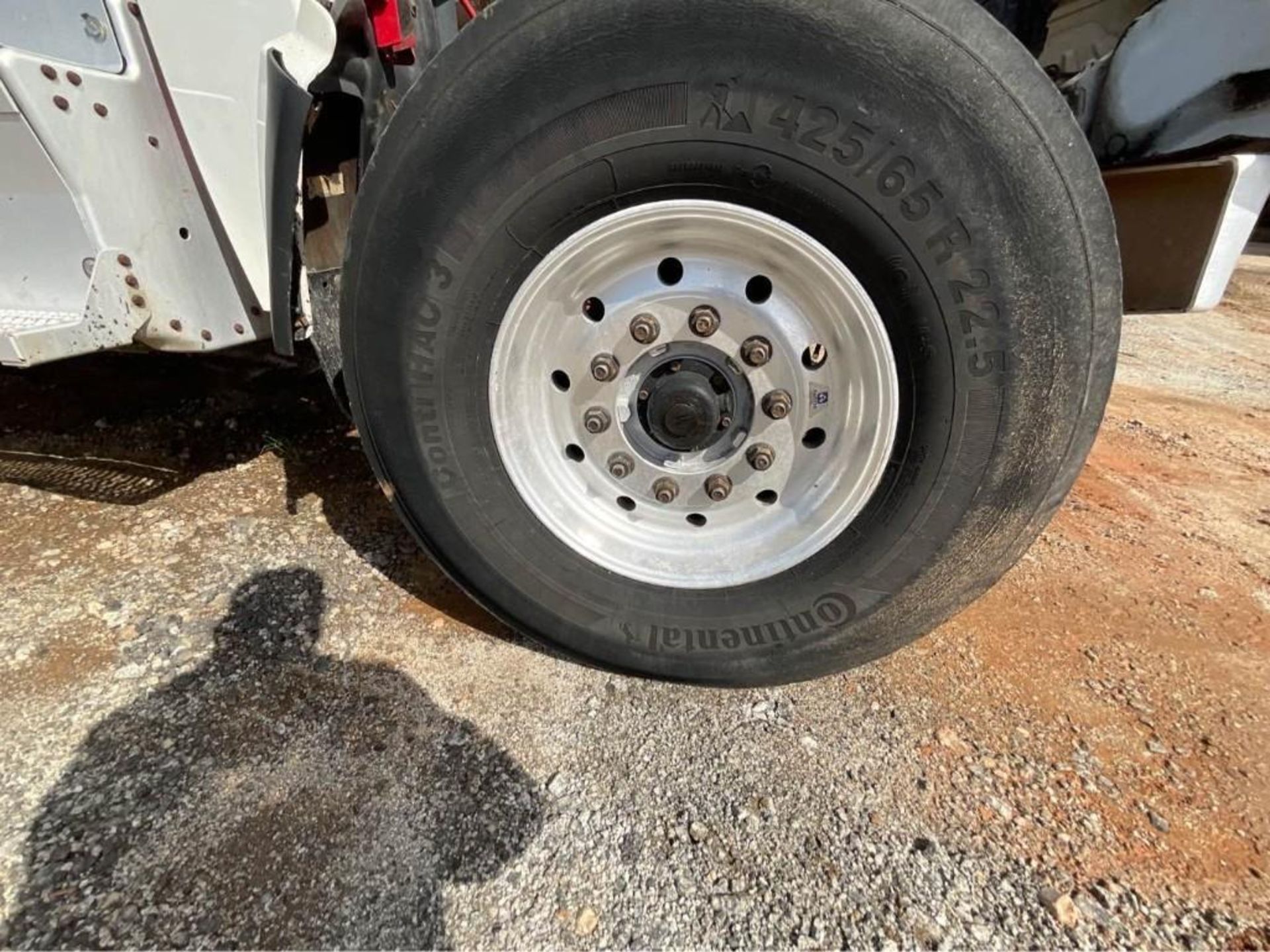 2018 Peterbilt 567 Tri Axle Dump Truck - Image 32 of 48