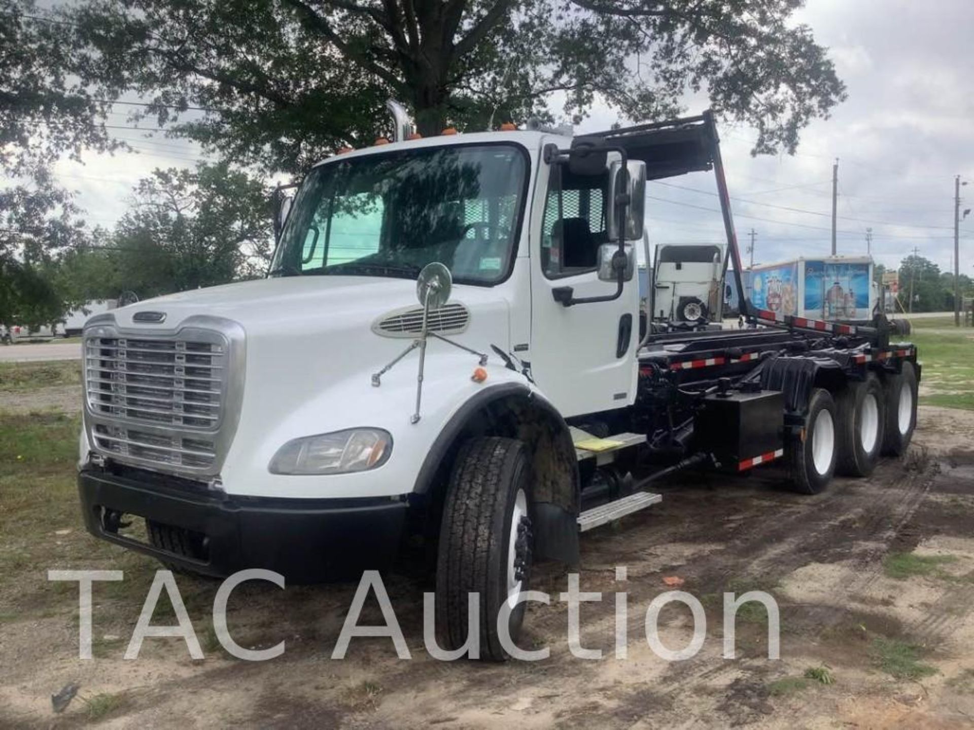 2005 Freightliner M2 Roll Off Truck