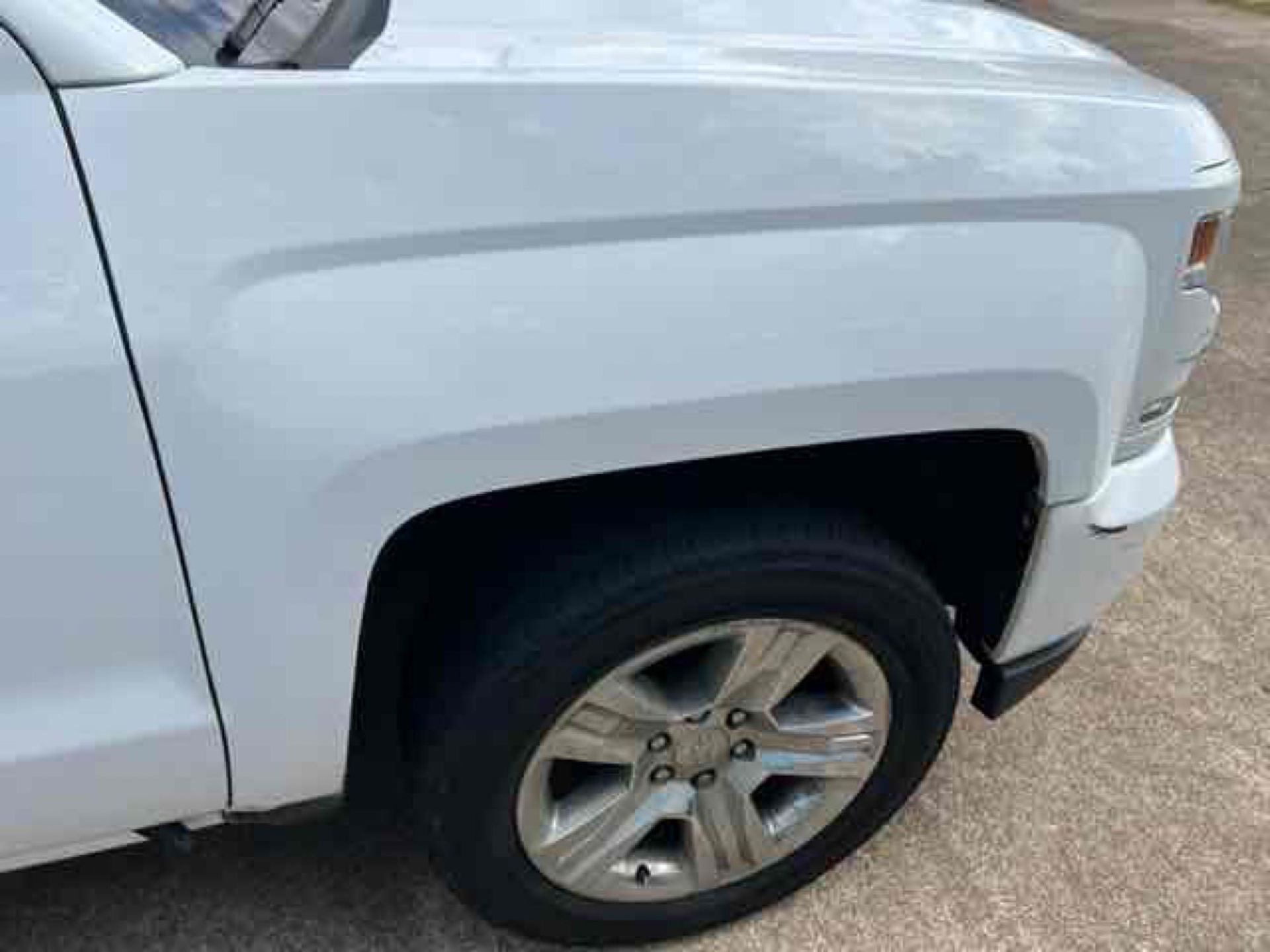 2018 Chevrolet Silverado Crew Cab Truck - Image 9 of 40