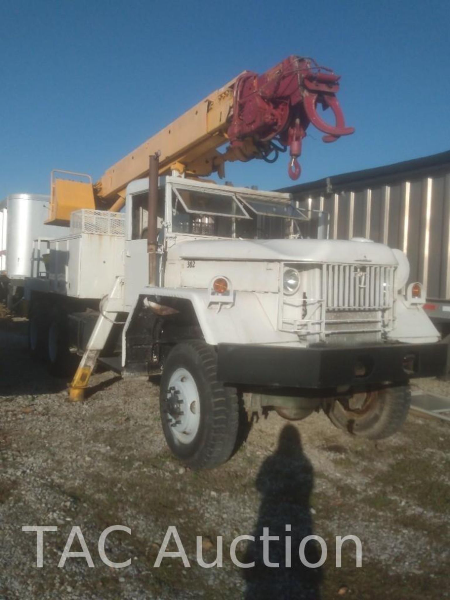 1977 General M818 6X6 36ft Digger Derrick Pole Setter Truck - Image 4 of 35