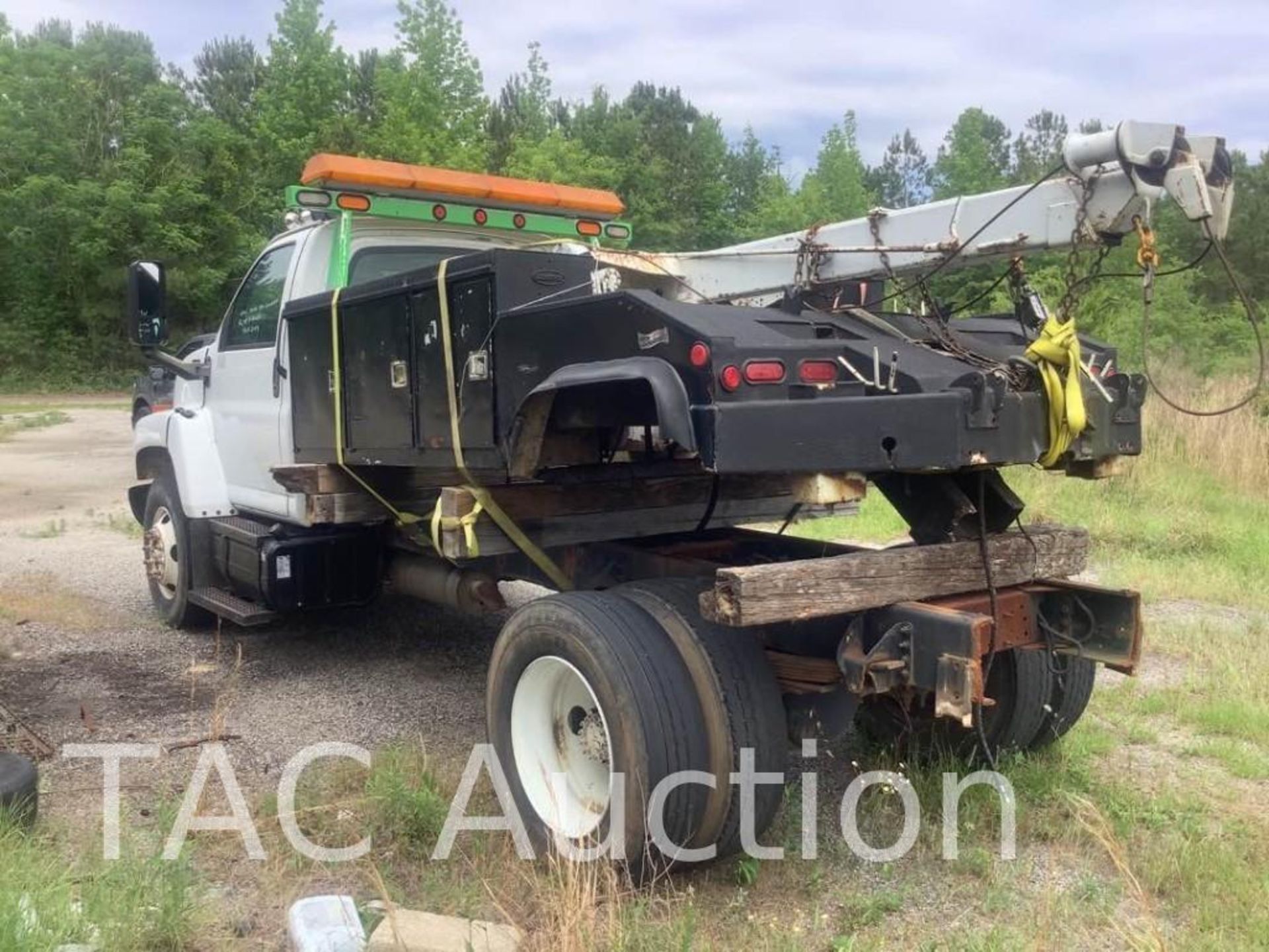 2005 GMC C7500 Wrecker - Image 5 of 57