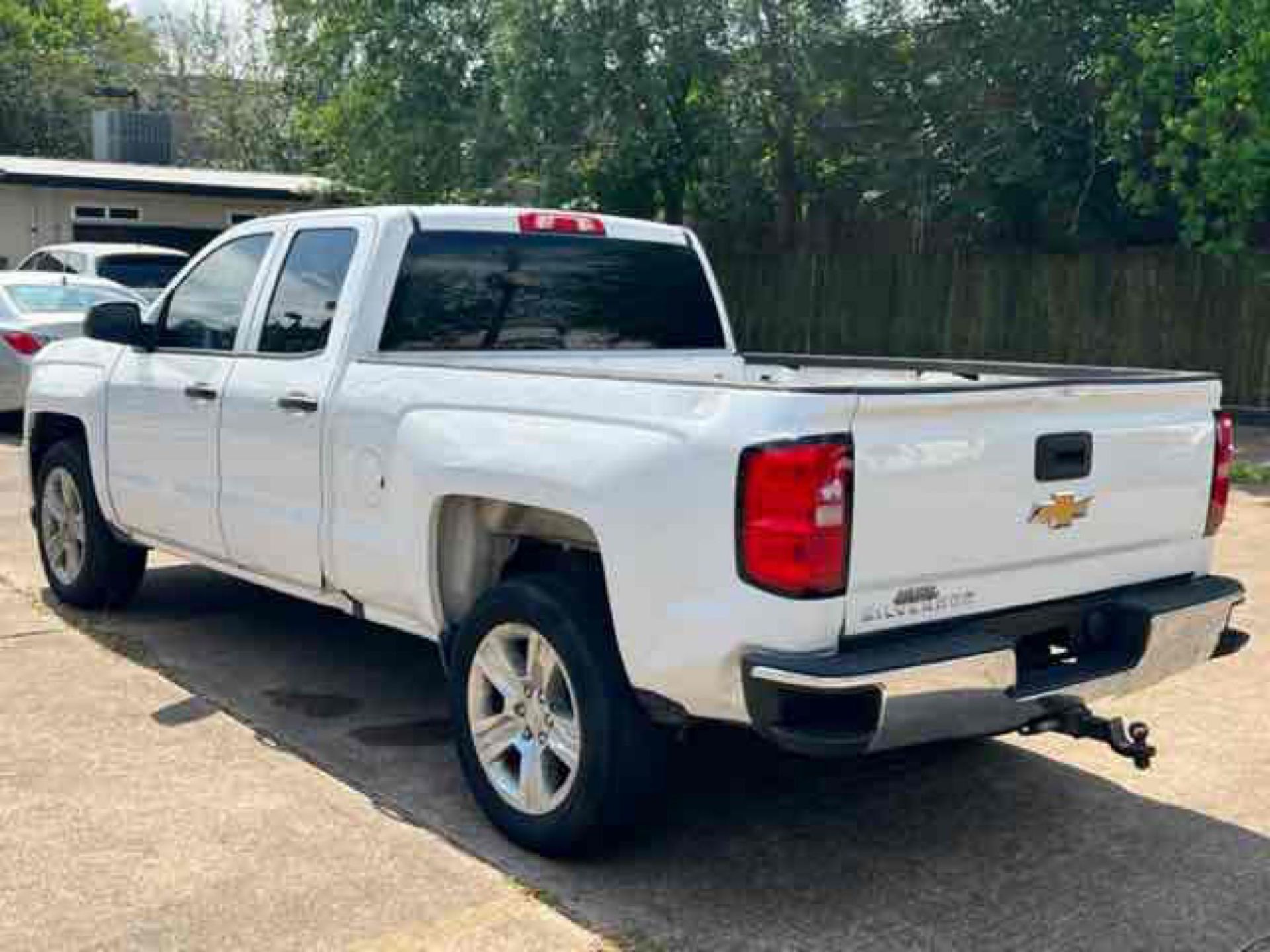 2018 Chevrolet Silverado Crew Cab Truck - Image 6 of 40