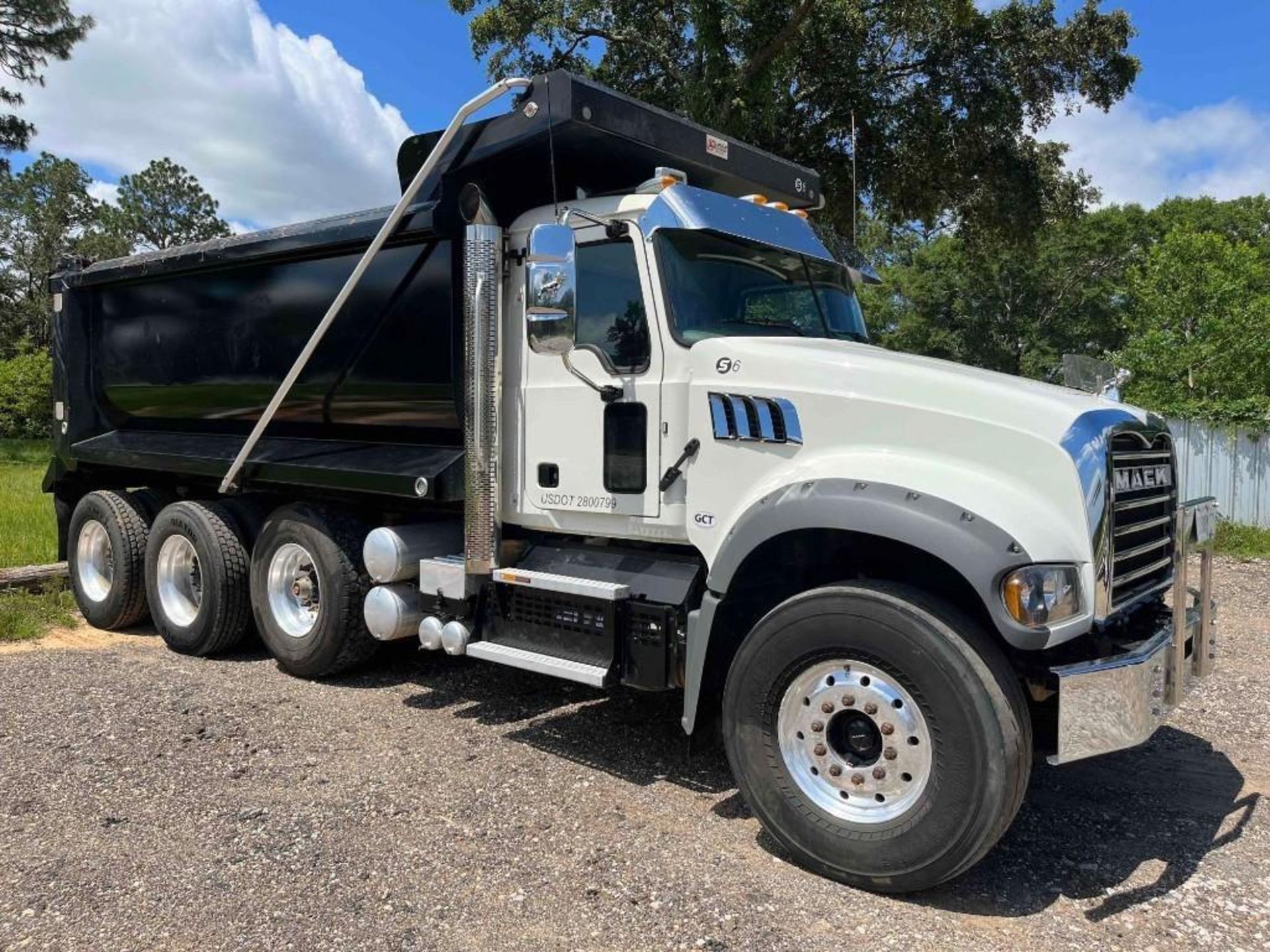 2021 Mack Granite Tri Axle Dump Truck - Image 3 of 41