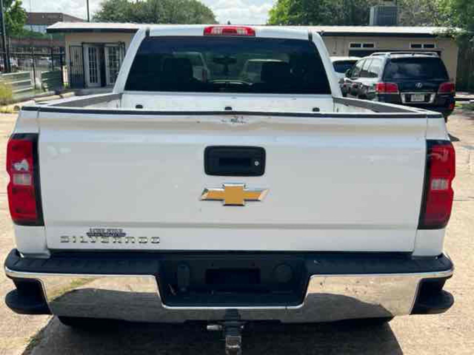 2018 Chevrolet Silverado Crew Cab Truck - Image 5 of 40