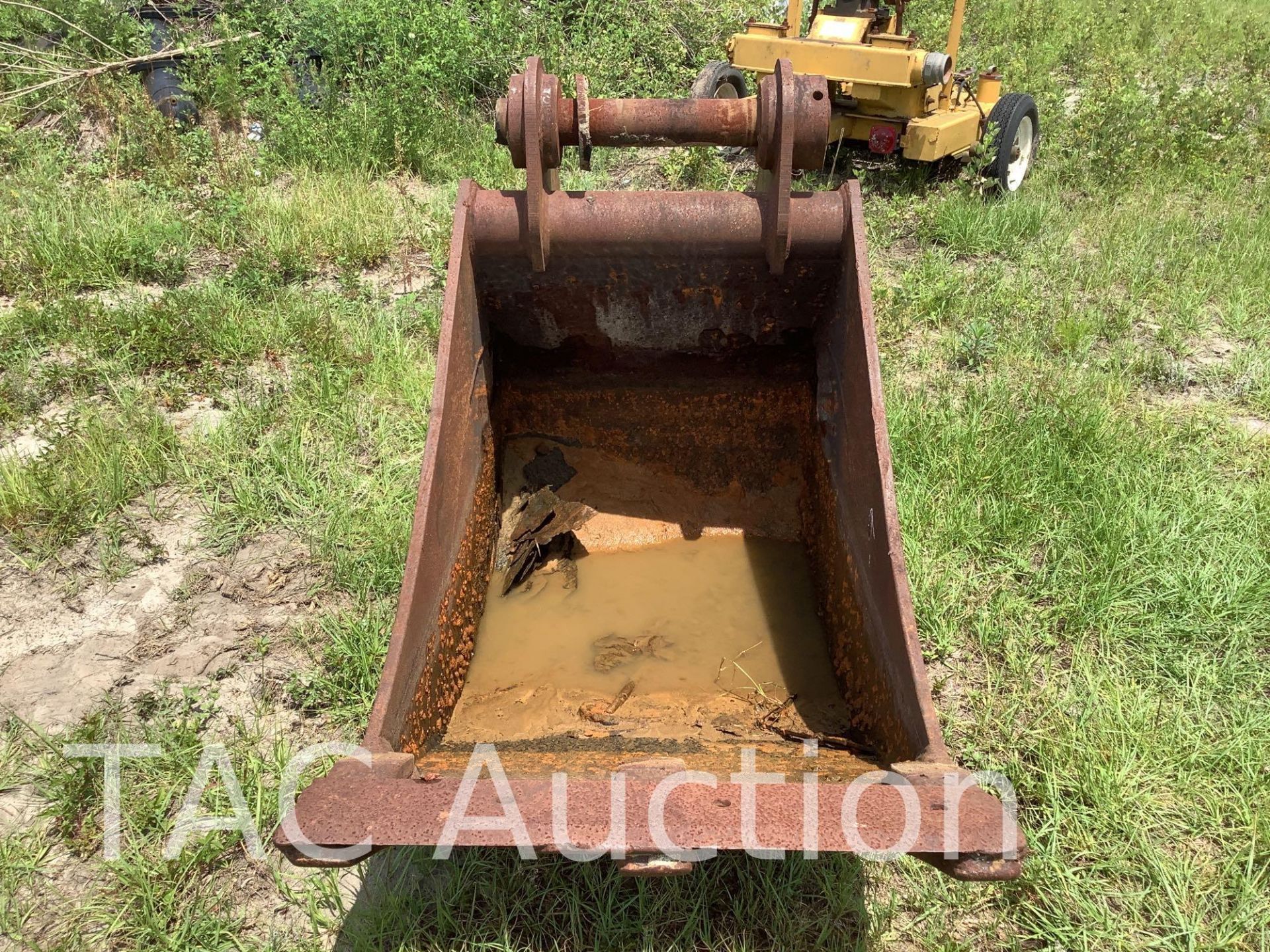 Excavator Bucket - Image 2 of 4