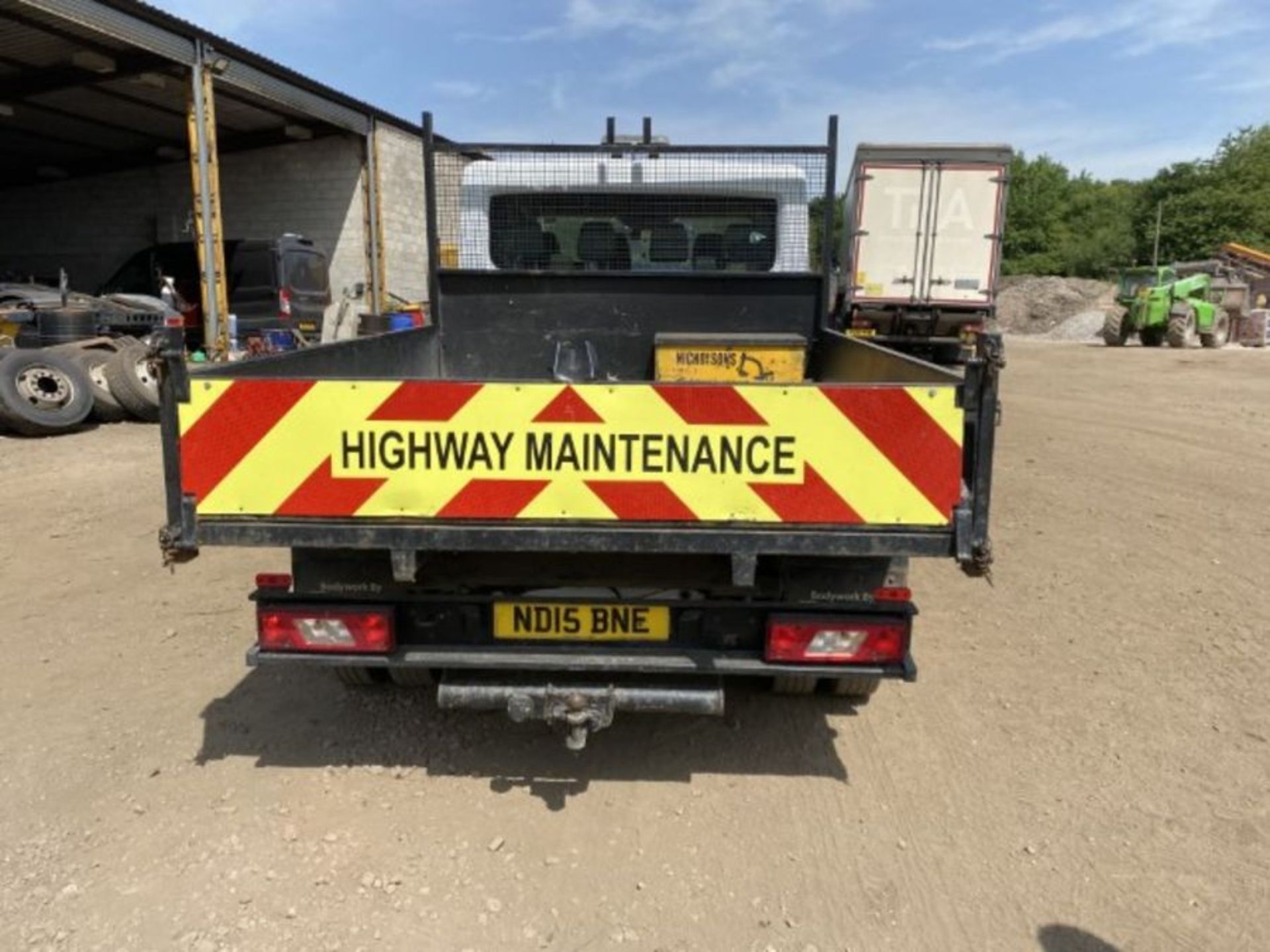 Ford Transit 350 2.2 L3 Diesel 125ps Crewcab Tipper ("15") - Image 6 of 15