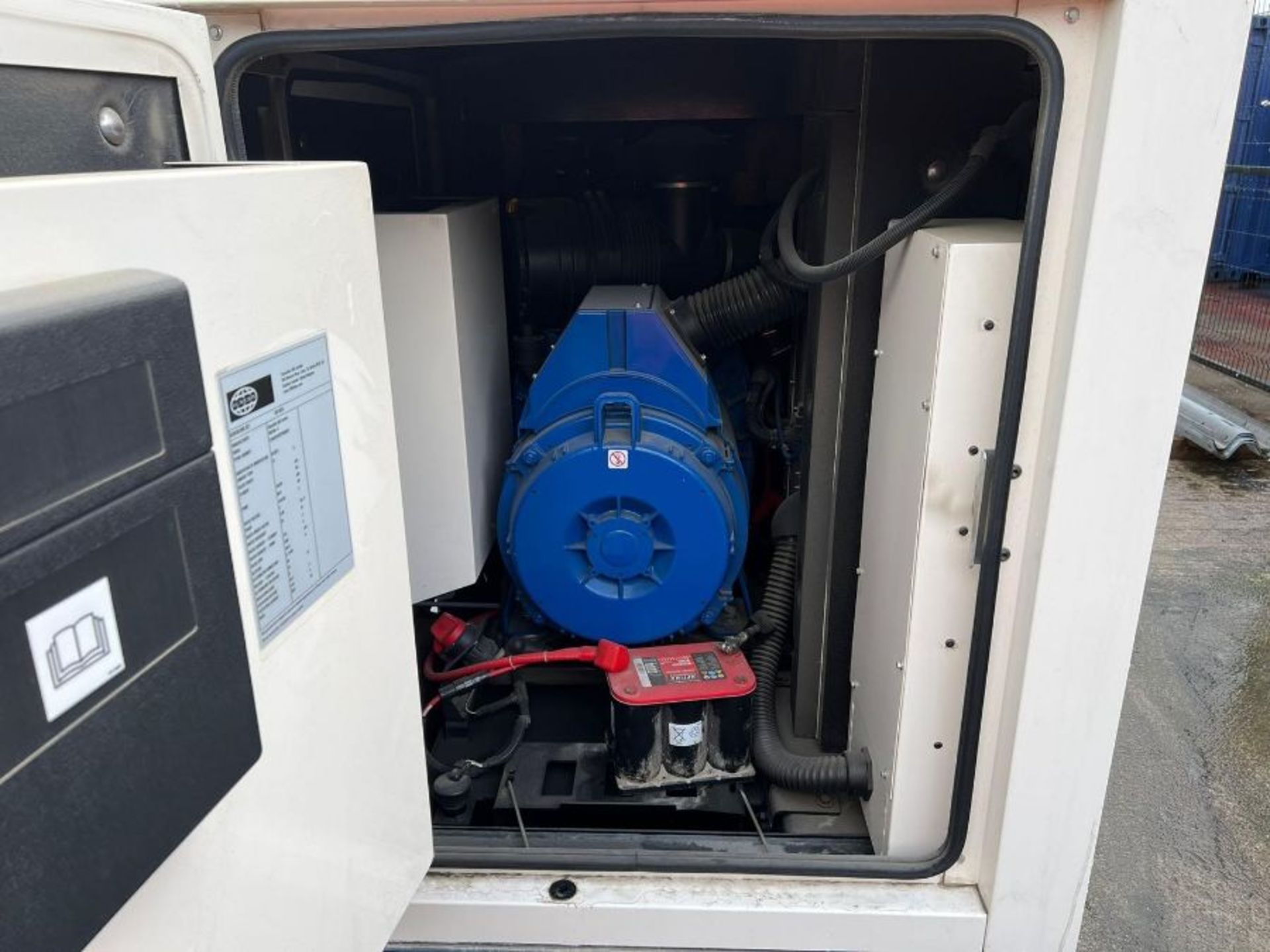 FG Wilson Pro100-2 100kva rental spec generator (2021) - Ref E297 - Image 10 of 14