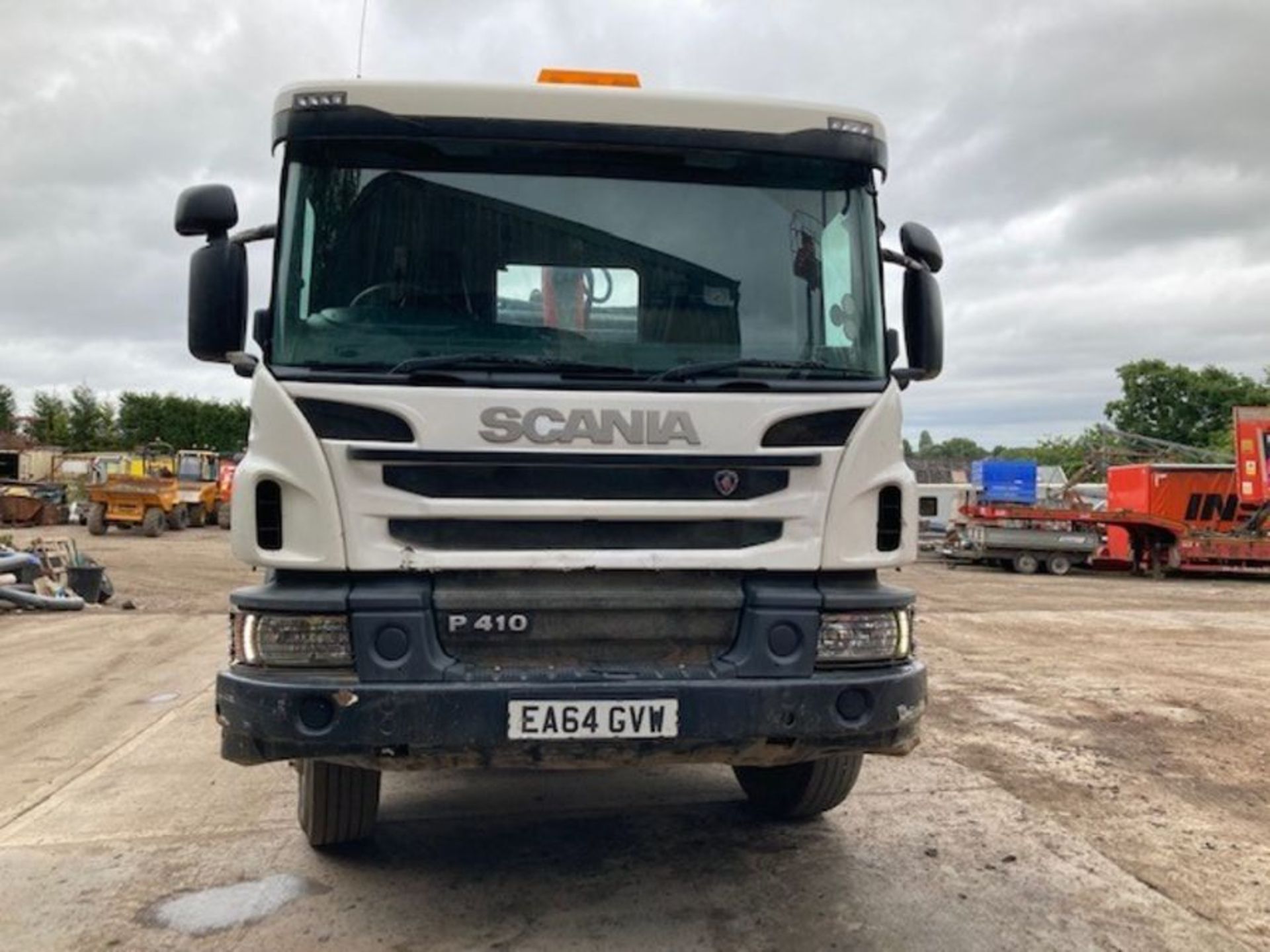 Scania P410 8X4 Tipper Grab (2015, '64') - Image 8 of 28