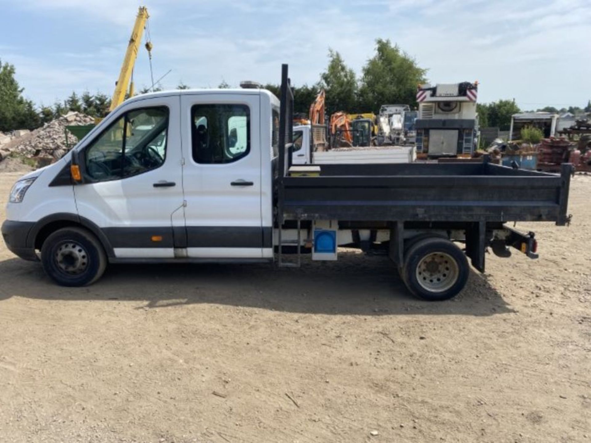 Ford Transit 350 2.2 L3 Diesel 125ps Crewcab Tipper ("15") - Image 8 of 15