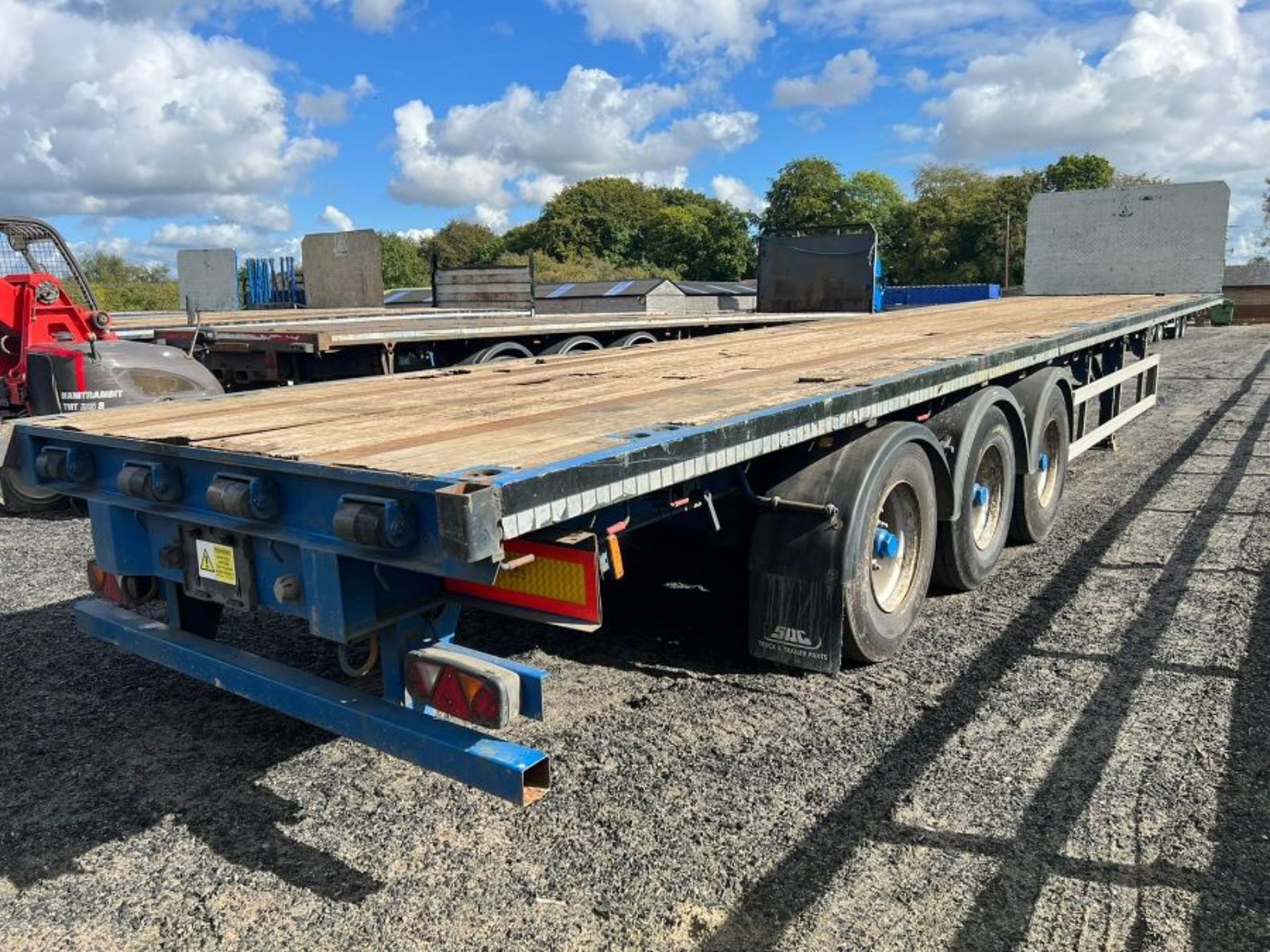 SDC 13.6M tri axle platform flatbed trailer - 2005. C167886. Ref: TLP5 - Image 5 of 8