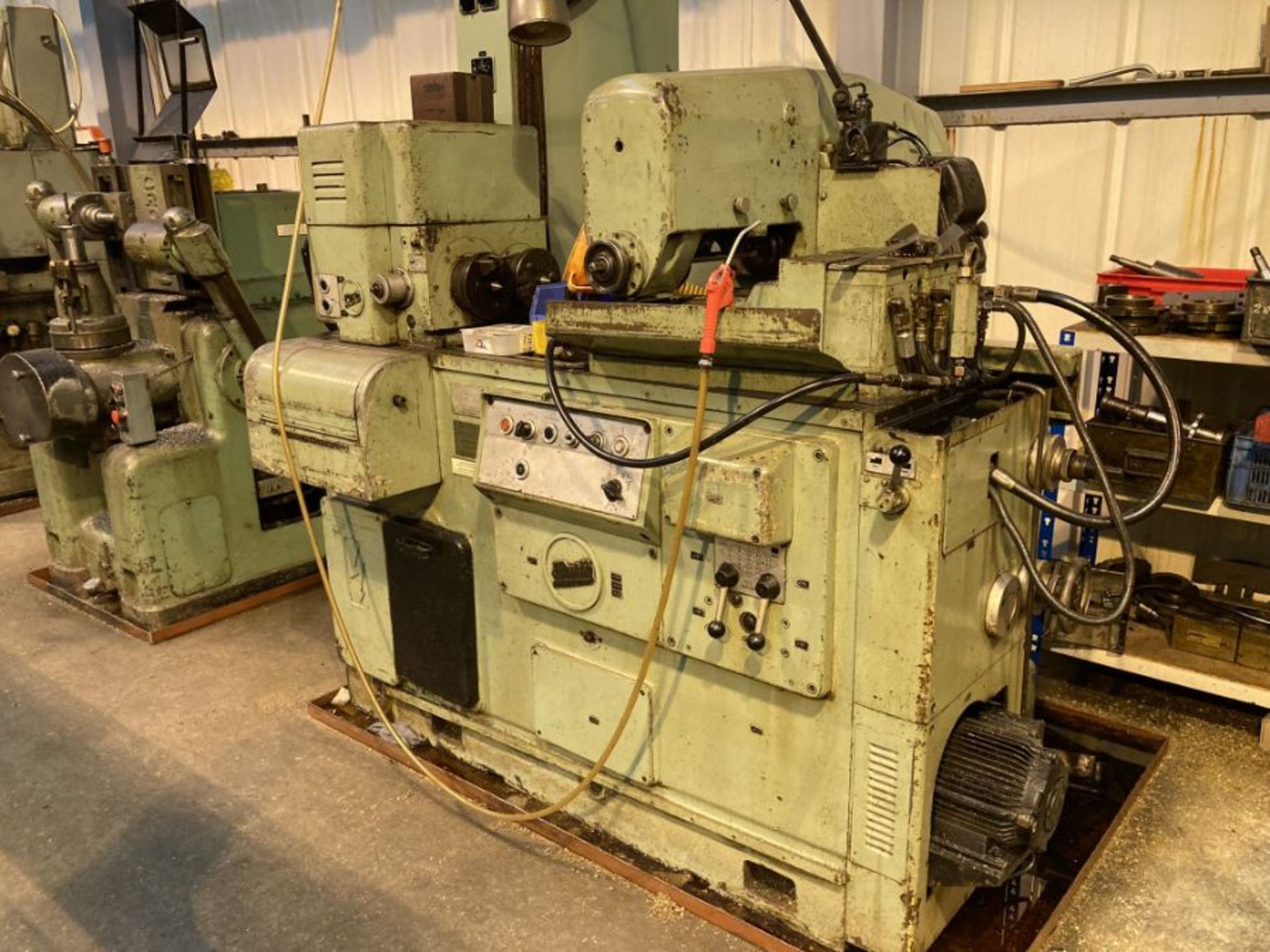 Hurth KF32A twin head spline milling machine