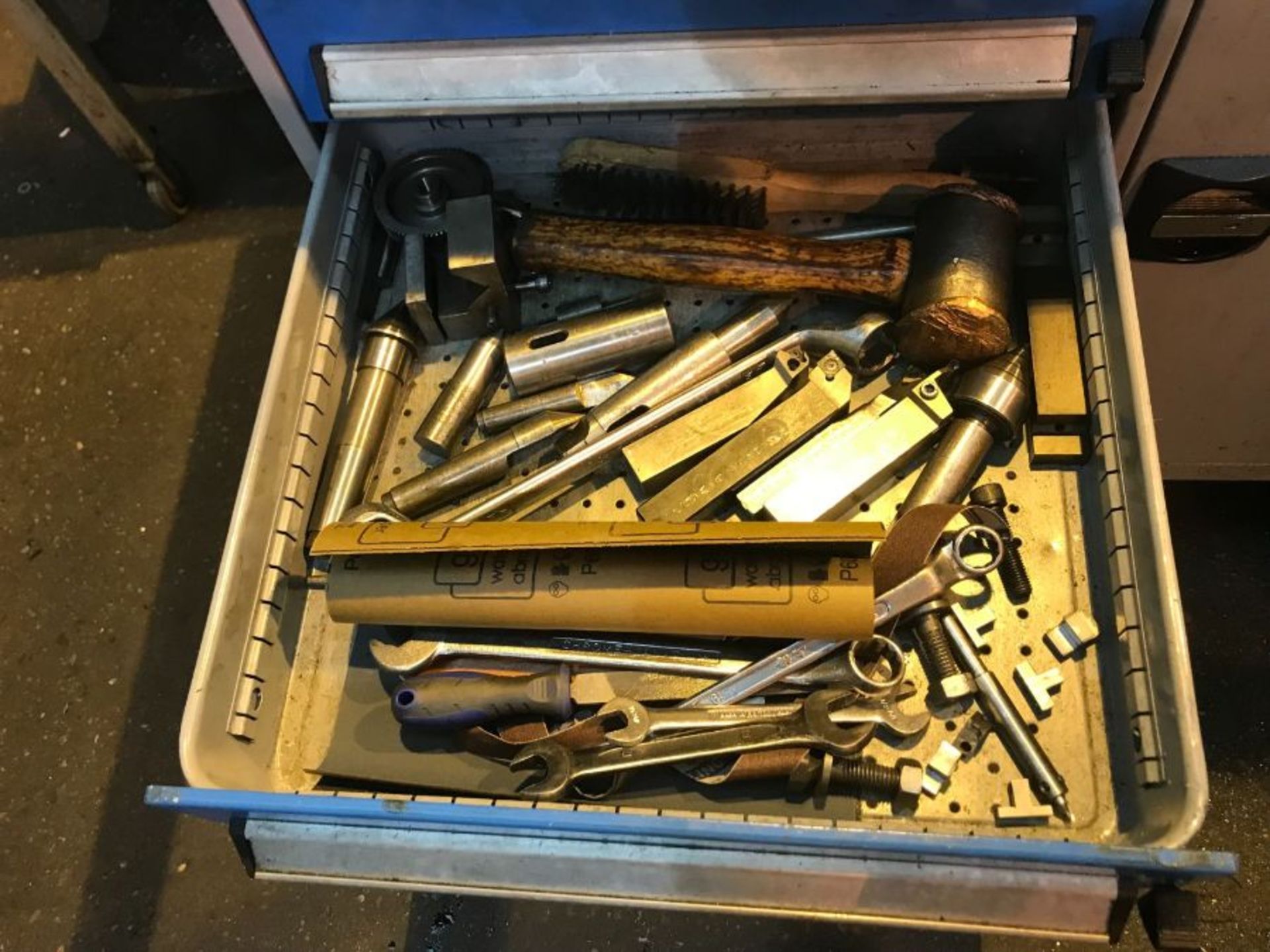 Bott Compact Mobile Tool Cabinet And Contents - Image 5 of 8