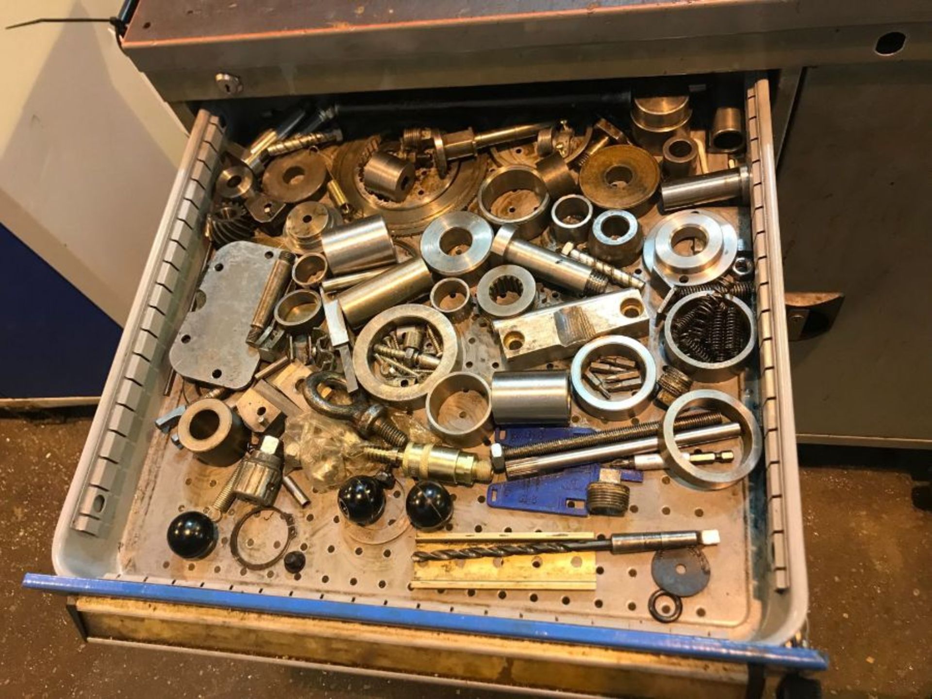 Mobile tool cabinet and contents - Image 2 of 7