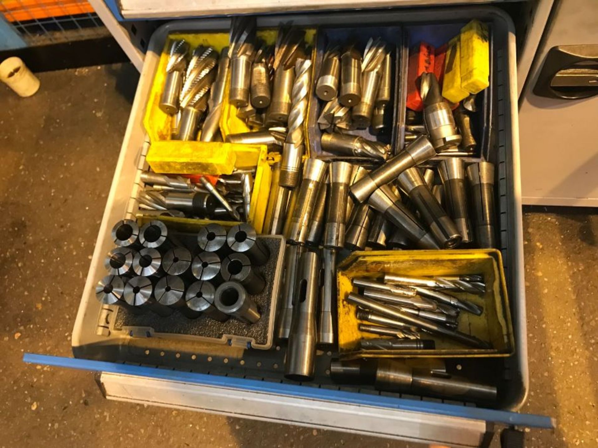 Bott Compact mobile tool cabinet and contents - Image 5 of 8