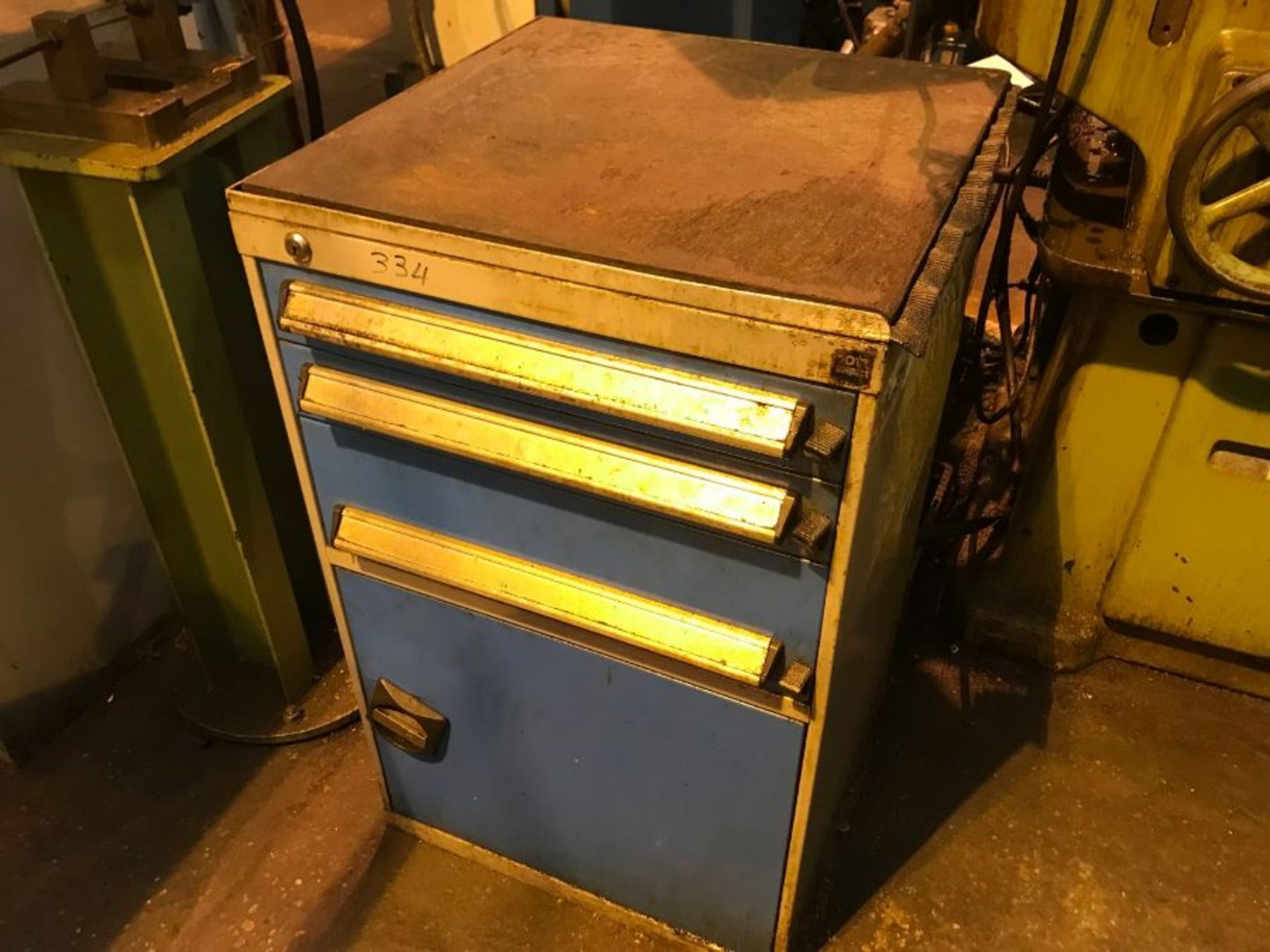 Bott Compact tool cabinet and contents