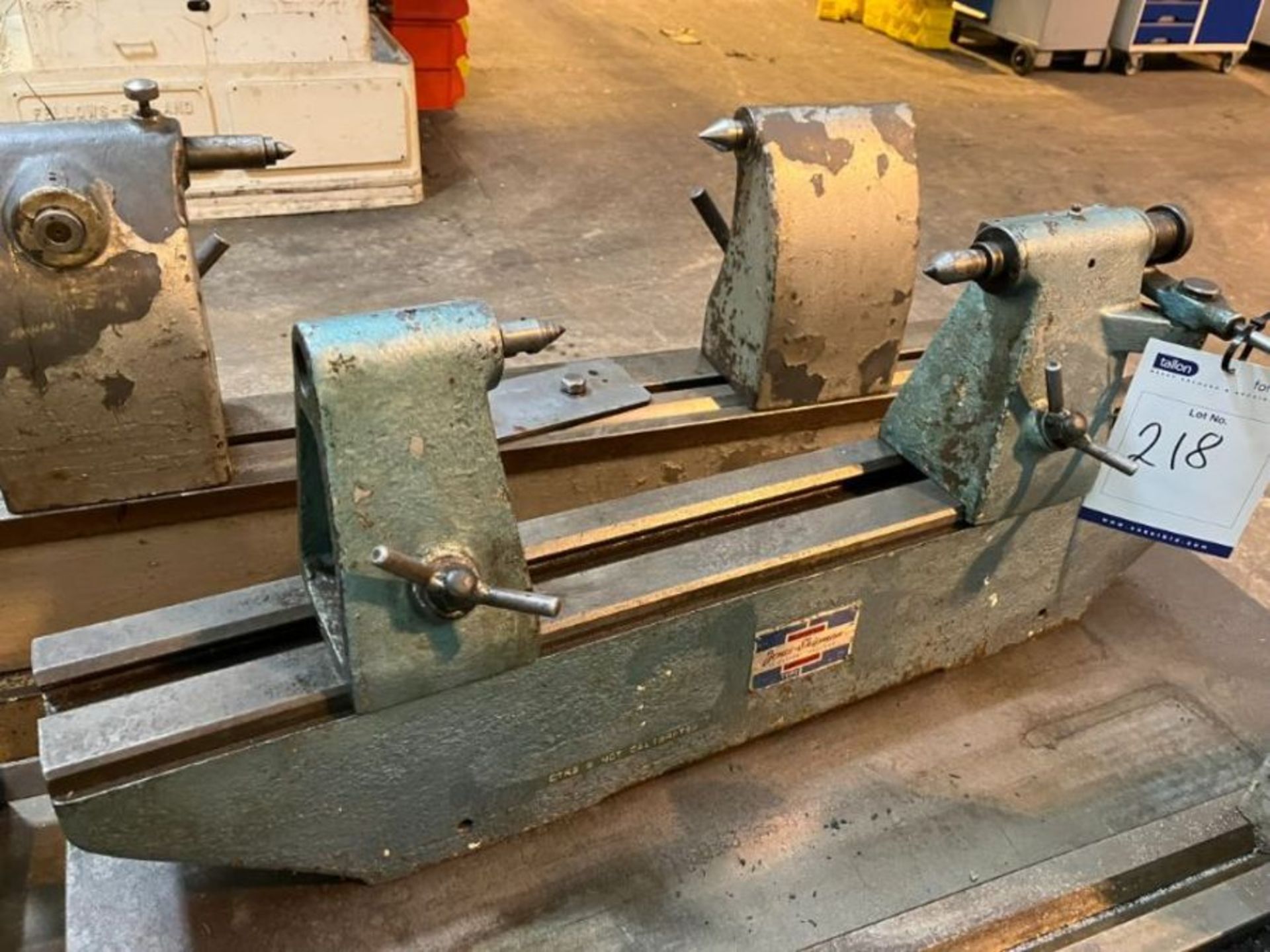 Joines & Shipman type 2200 - 222 bench centres