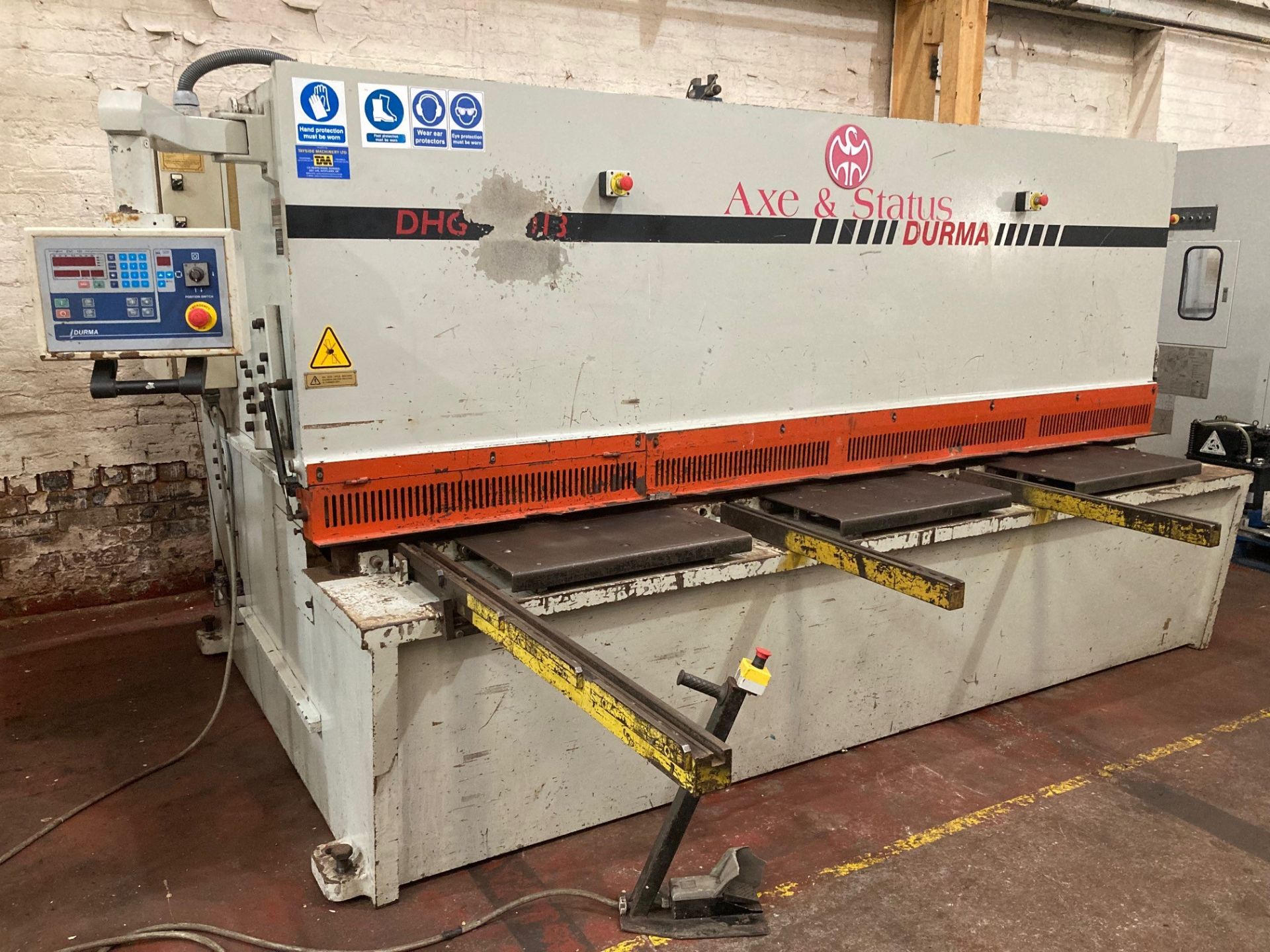 Durma DHGM 3000 x 13mm Hydraulic Guillotine