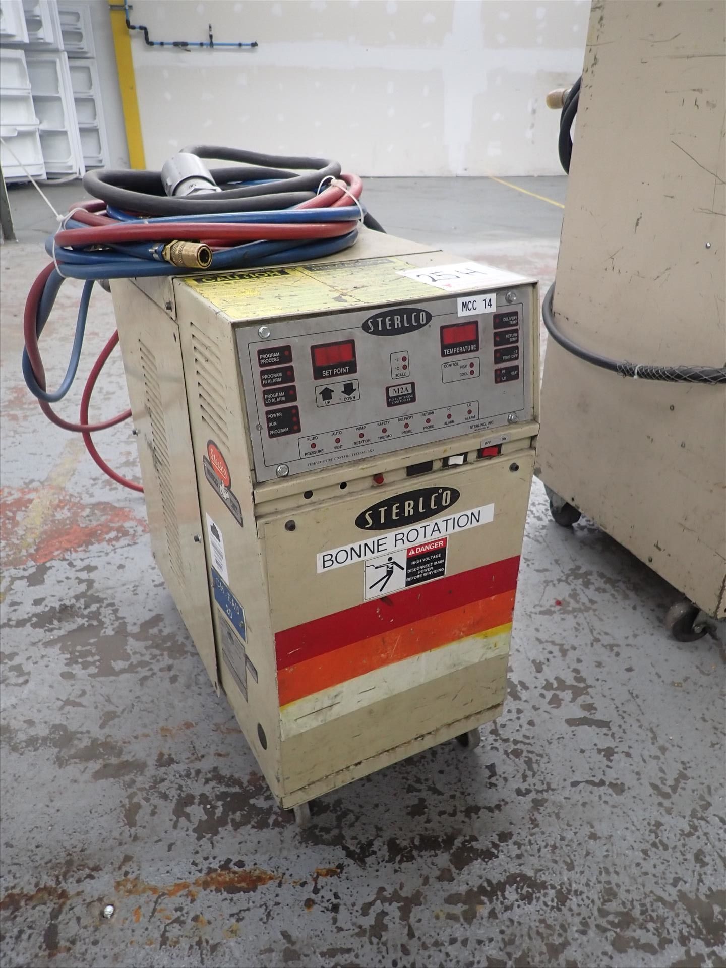 Sterlco water temperature controller, mod. M23410-FCX, ser. no. 96E5193