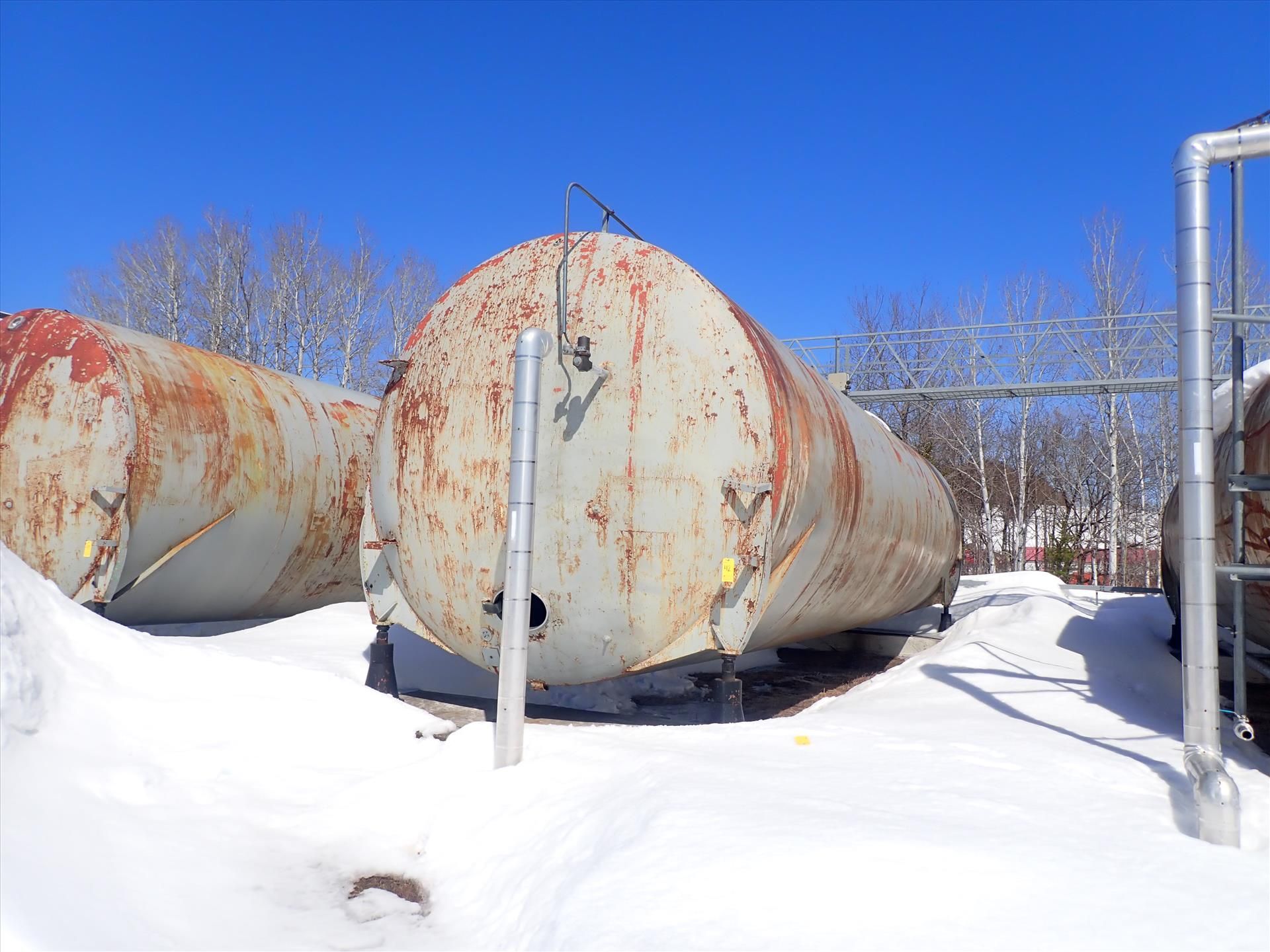 Horizontal Fuel Tank, approx. 30,000 gal.