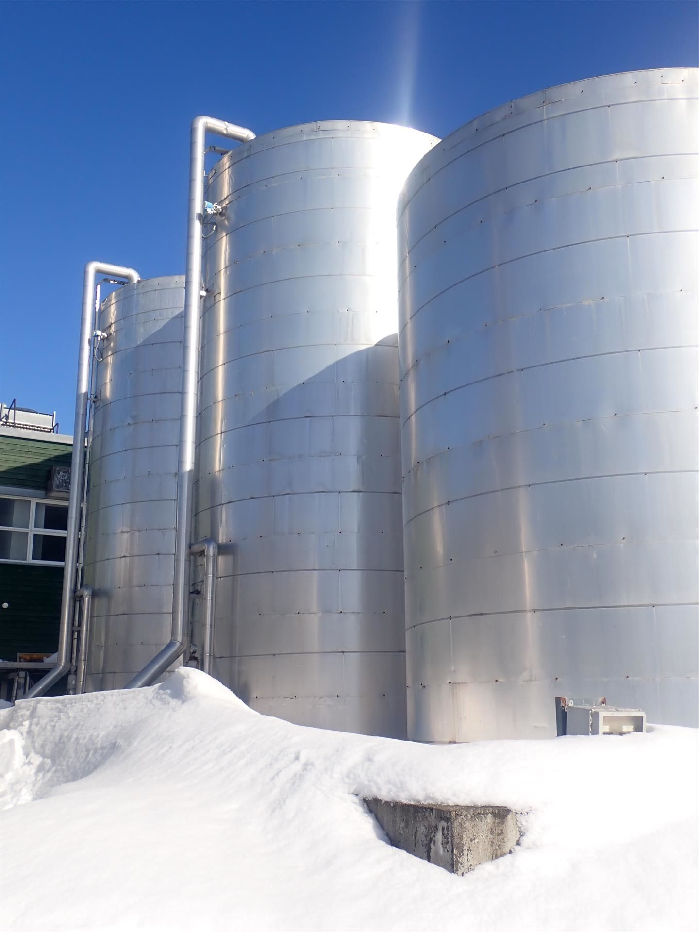Stainless Steel Tank, approx. 25000 gal.15 feet dia. x 30 feet high - Image 3 of 4