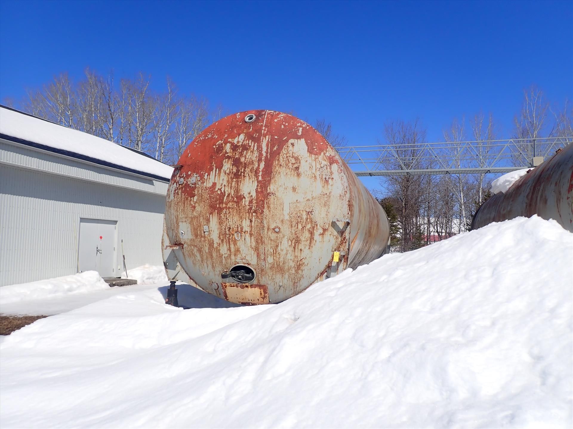 Horizontal Fuel Tank, approx. 30,000 gal.