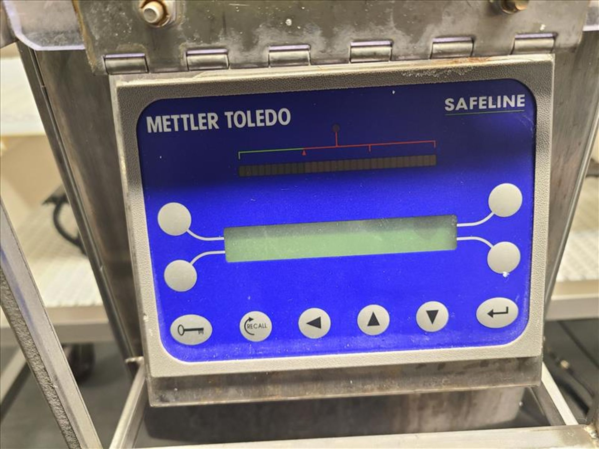 (2) Mettler Toledo metal detectors, model Safeline, 15 3/4 in. x 6 in. and 17 1/2 in. x 7 in. - Image 3 of 5