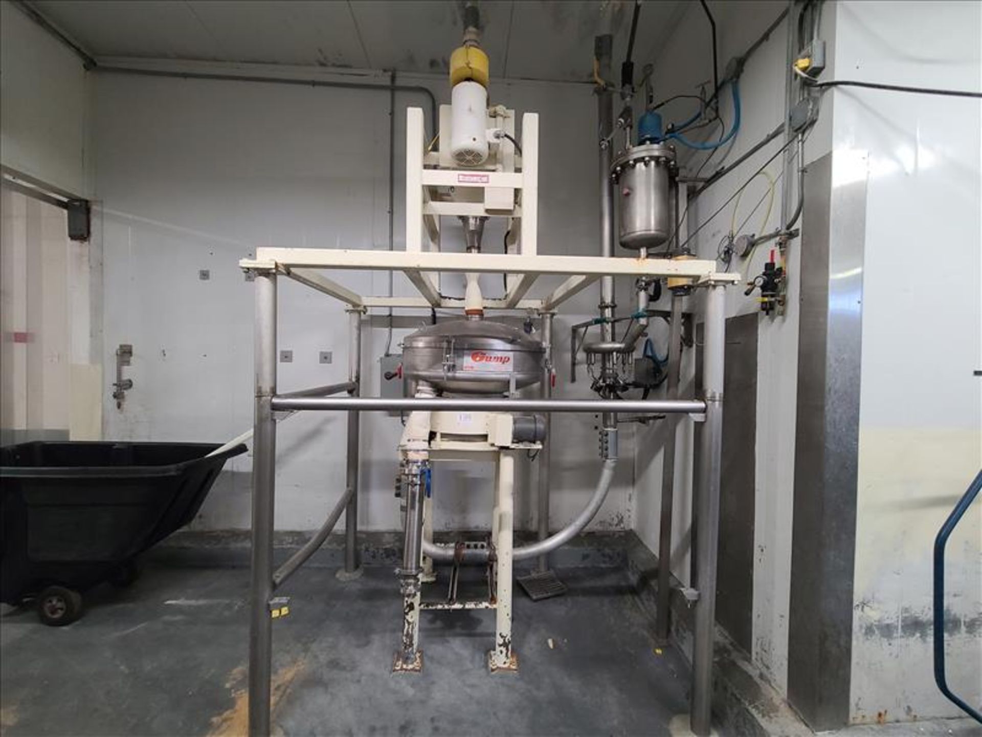 Gump Stainless Steel Pressure Sifter model CP-32, S/N C0PV3370, c/w Nitrogen Injector